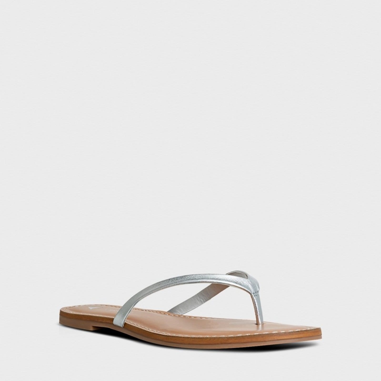 Vista 2 Chinelo Flat Thong Basic Couro Carrano 831002 Carrano prata