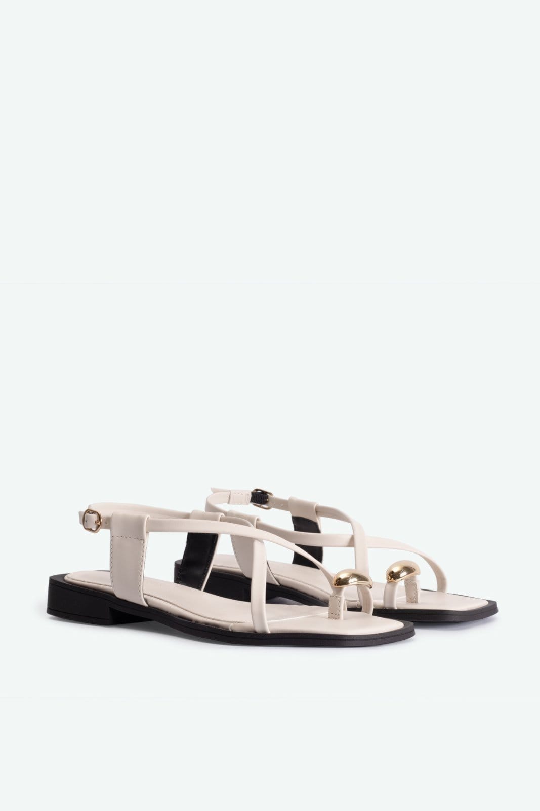 Vista 2 Flat Eloá Off White Suzana Santos off-white white