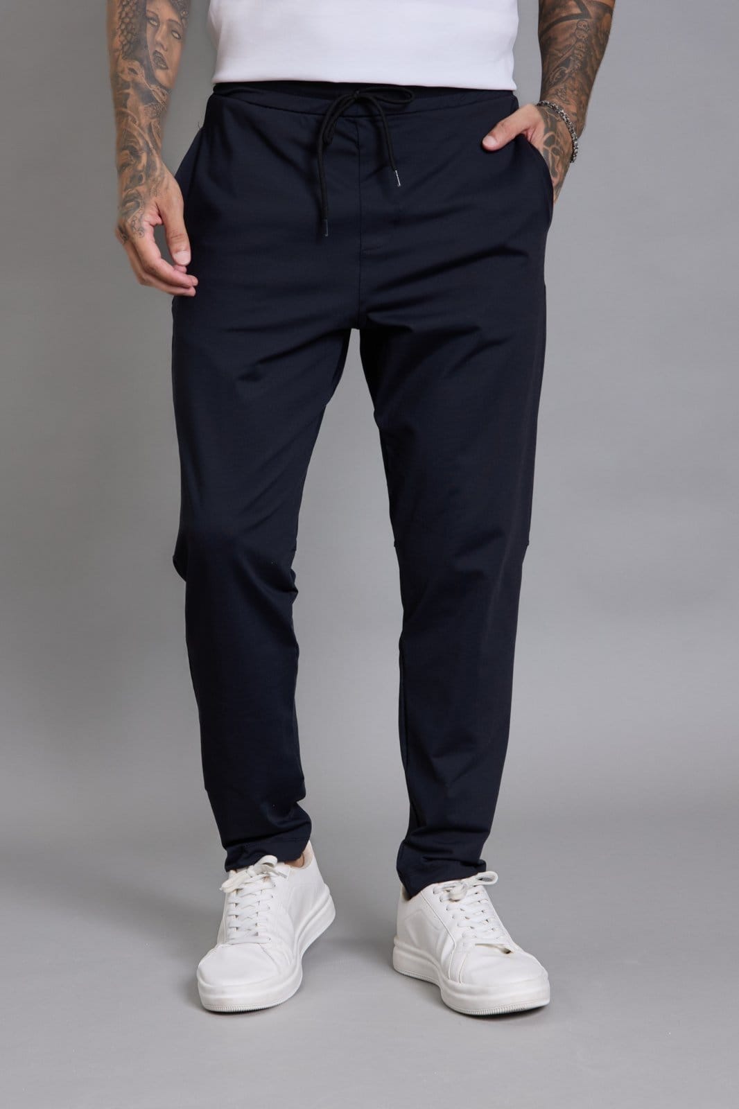 Vista principal Calça Casual Flexível Masculina em Poliamida na Cor Dialogo Jeans preto