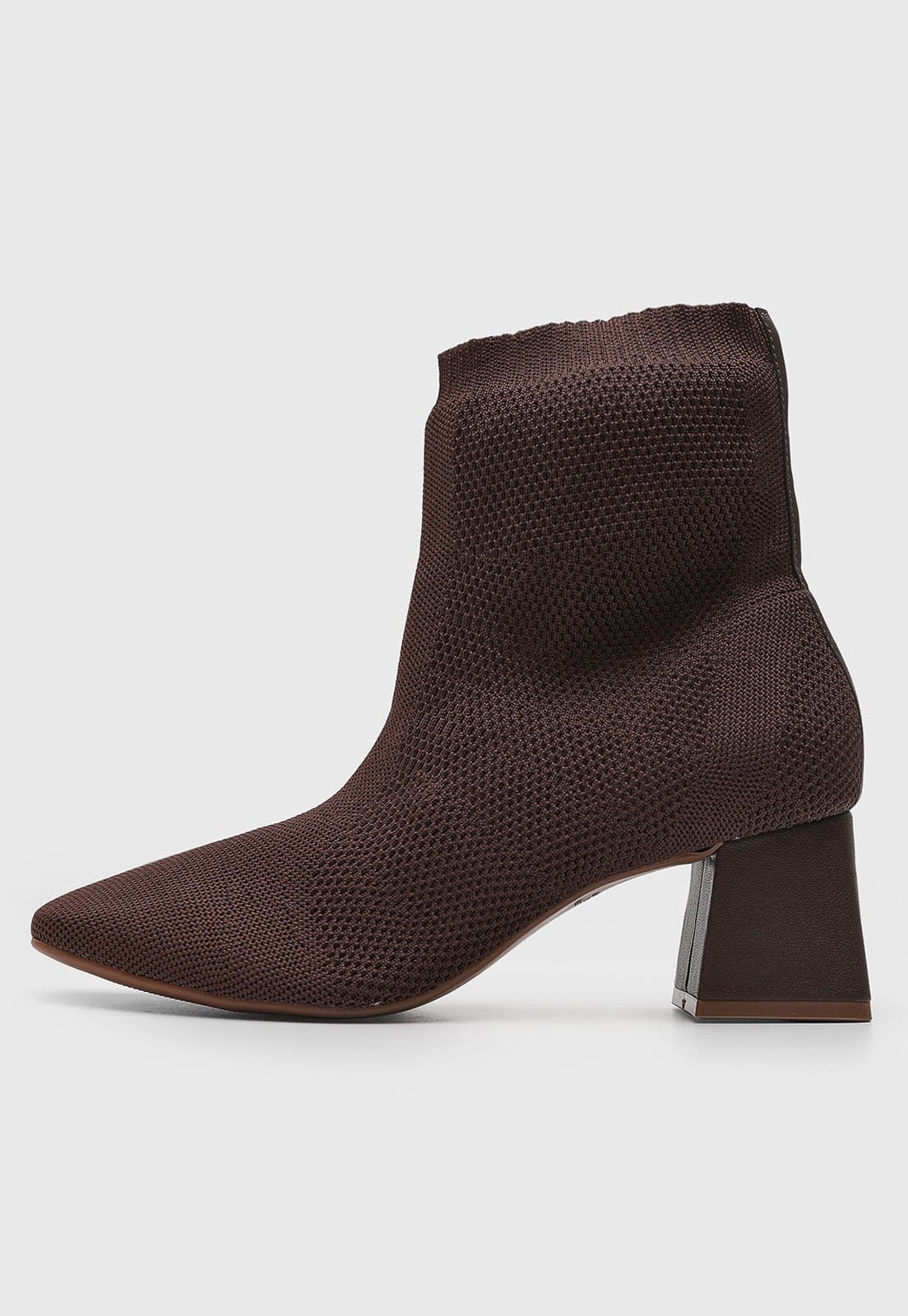 Vista principal Bota Feminina cê Salto Médio BEBECÊ marrom