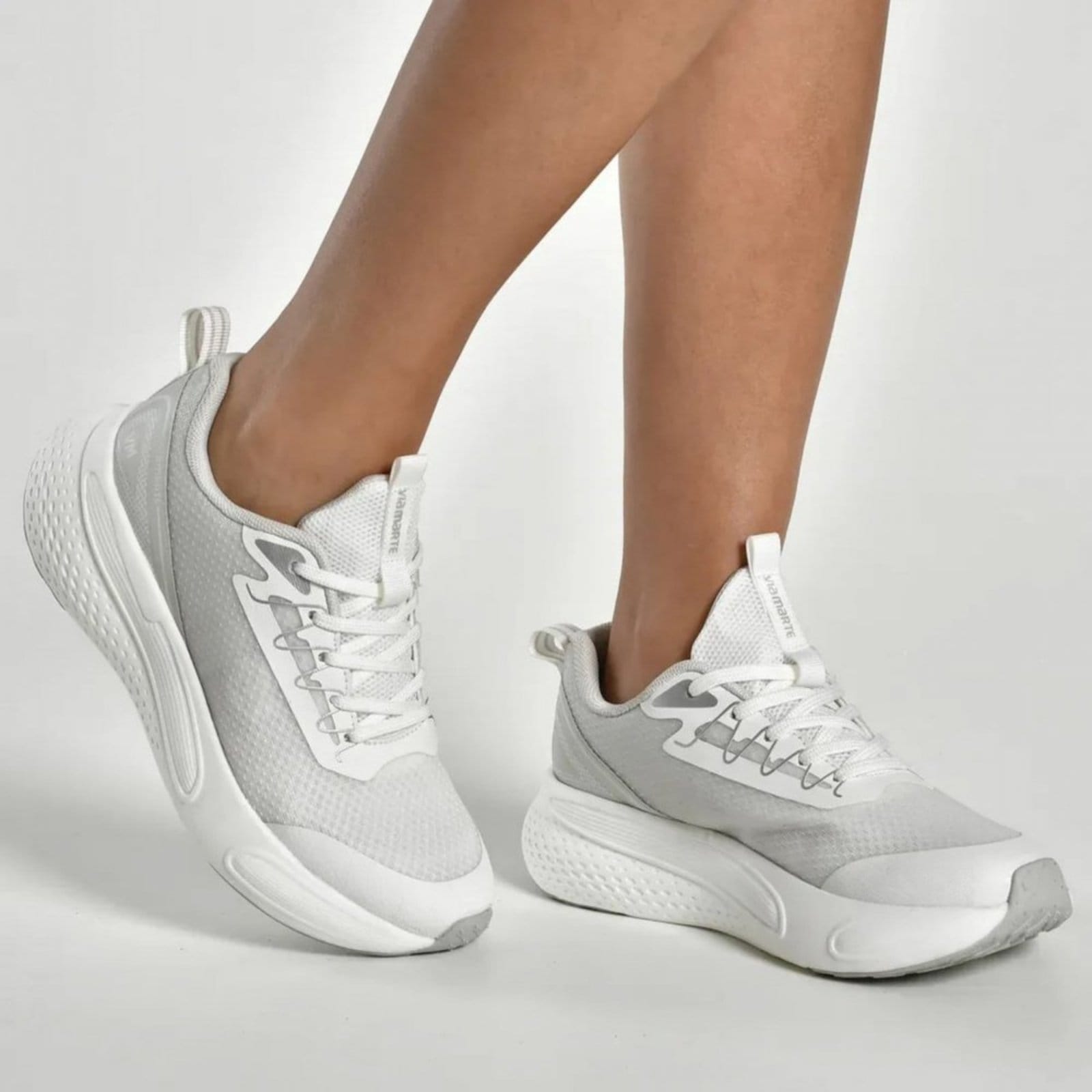 Vista 2 Tênis Running Feminino Via Marte 323-001 Via Marte VIA MARTE cinza