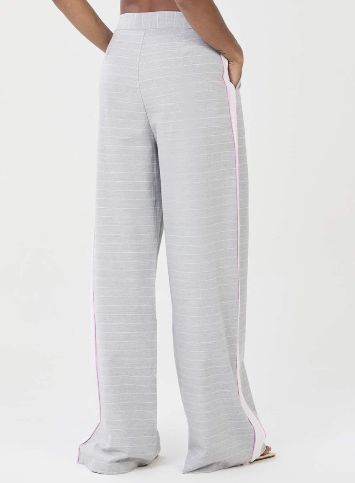 Vista 2 Calça Reta Wide Leg Listrada Colcci CLC Mescla Colcci CLC cinza