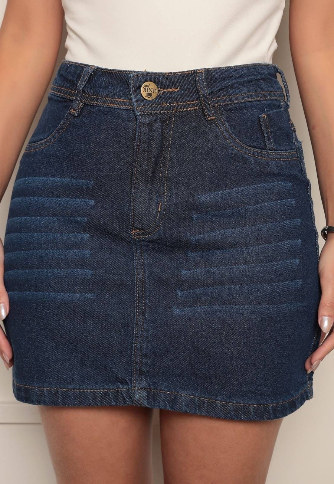 Saia Feminina Cintura Alta Ethereal Jeans Confortável e Estilosa com Barra Lavagem Escura