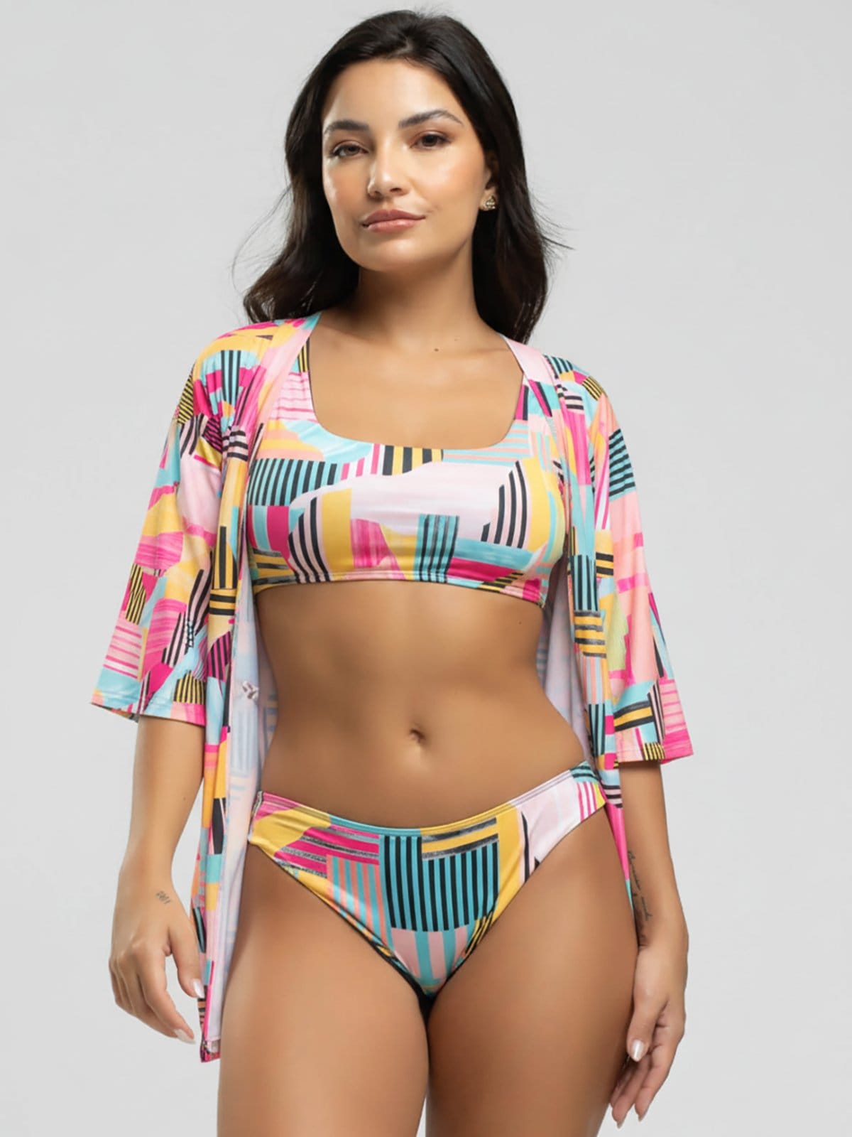 Conjunto Vicbela Biquíni Regata Calcinha Comum + Saída de Praia Kimono