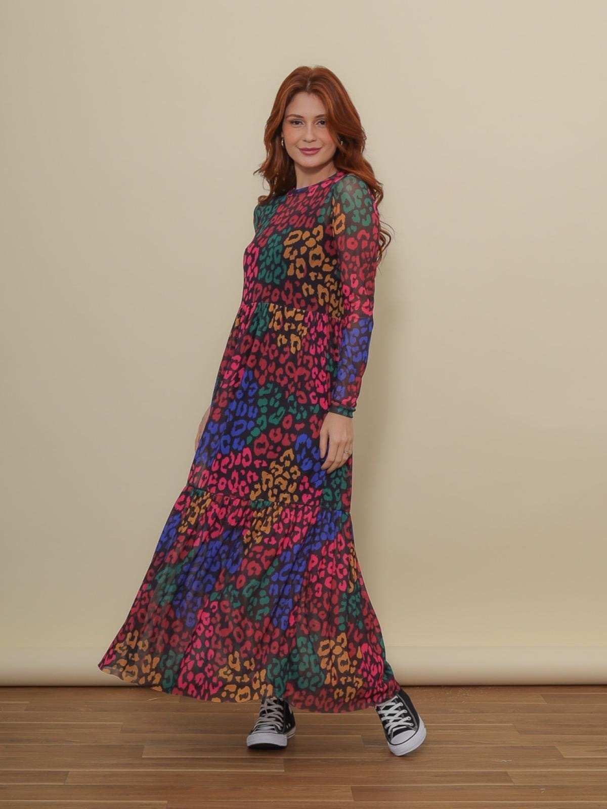 Vista 2 Vestido Carolina Tule Onça Colorido Aura multicolorido