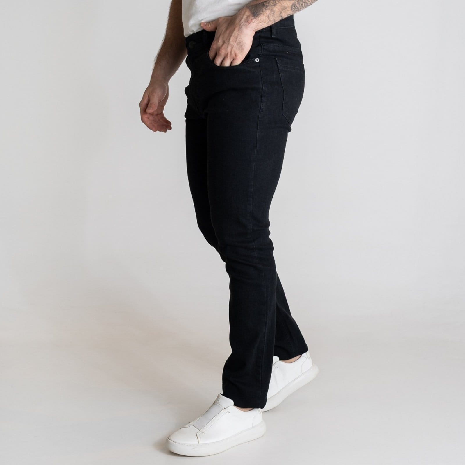 Vista 2 Calça VersatiOld Jeans Slim Preta VERSATIOLD preto