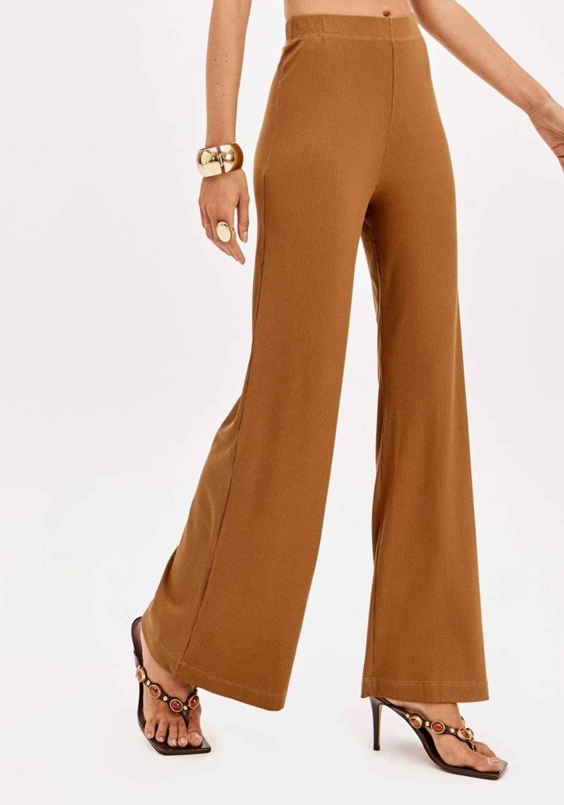 Vista 2 Calça Wide Leg Cintura Alta Canelada Lança Perfume marrom