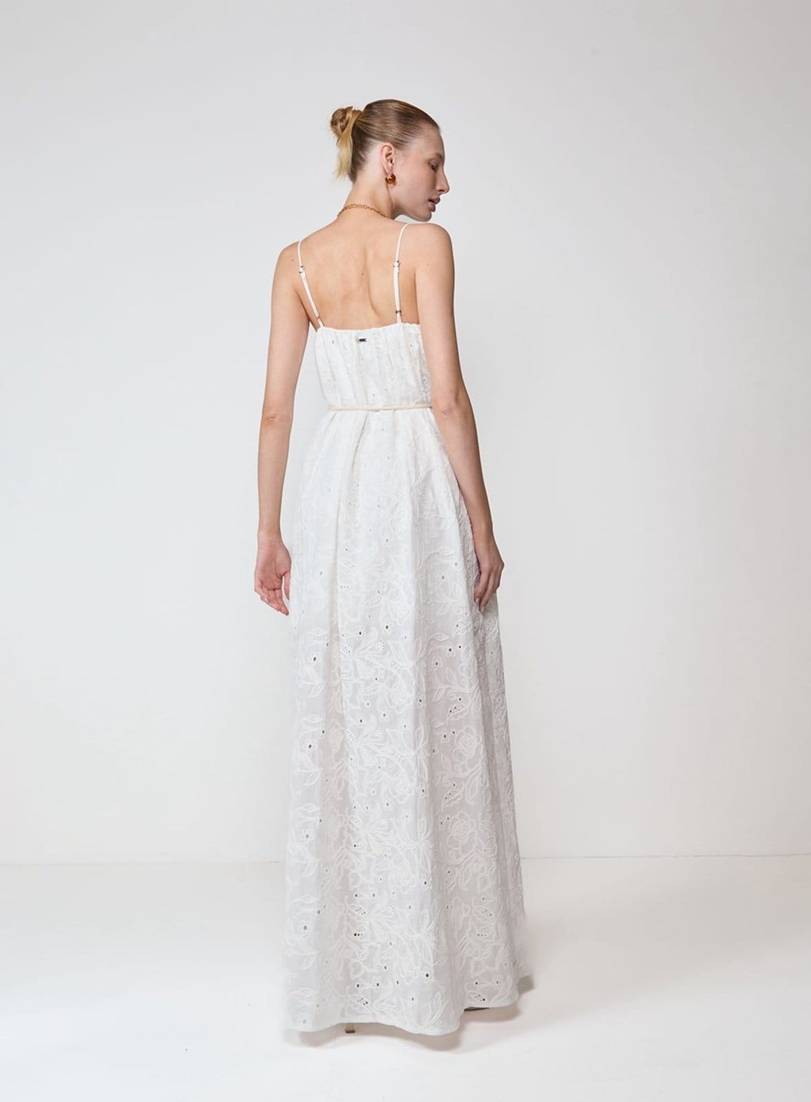 Vista 2 Vestido Longo Amplo Bordado Colcci Off Shell Colcci branco