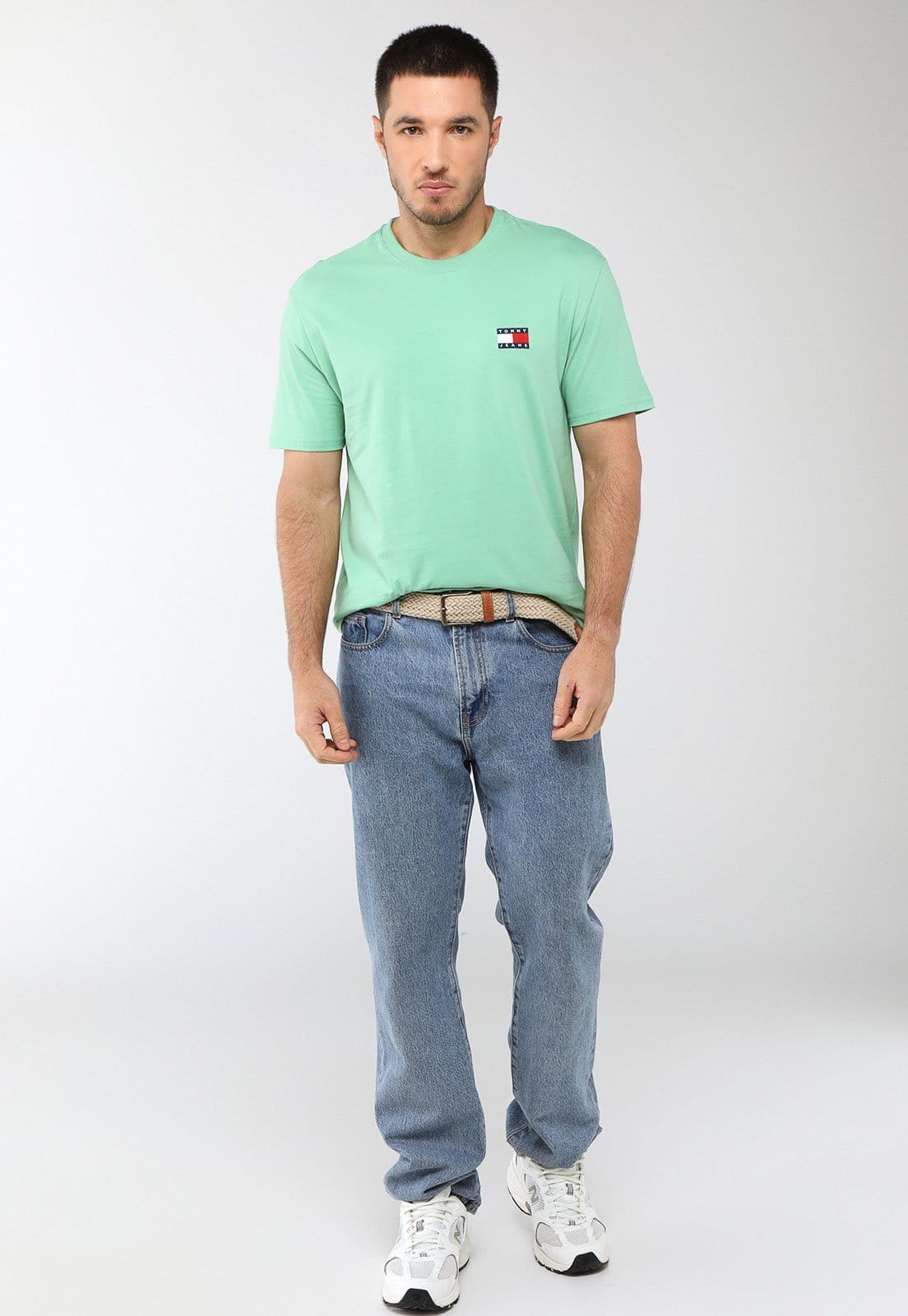 Vista 2 Camiseta Masculina Tommy Jeans TJM REG BADGE Tee Claro Tommy Jeans verde