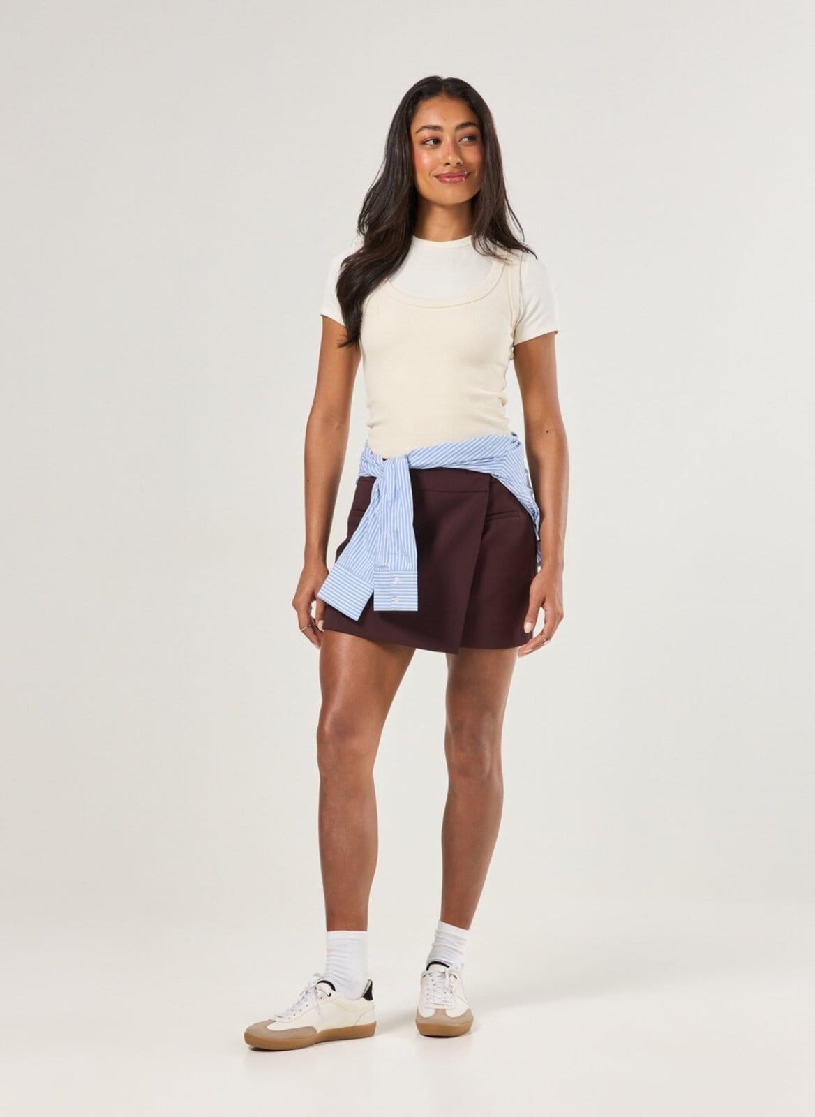 Vista principal Saia Alfaiataria Cós Assimétrico Youcom vinho