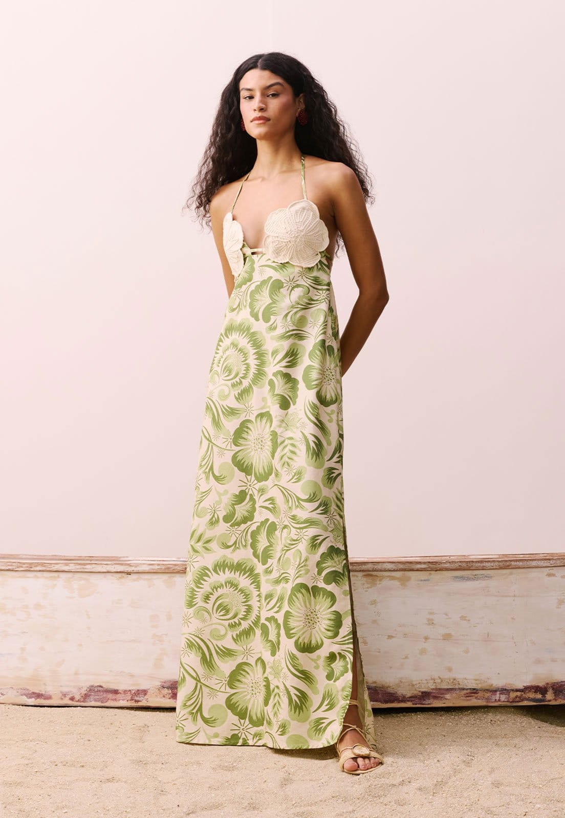 Vista principal Vestido Frente Única CaCay Longo Bojo Flor Corda CaCay verde