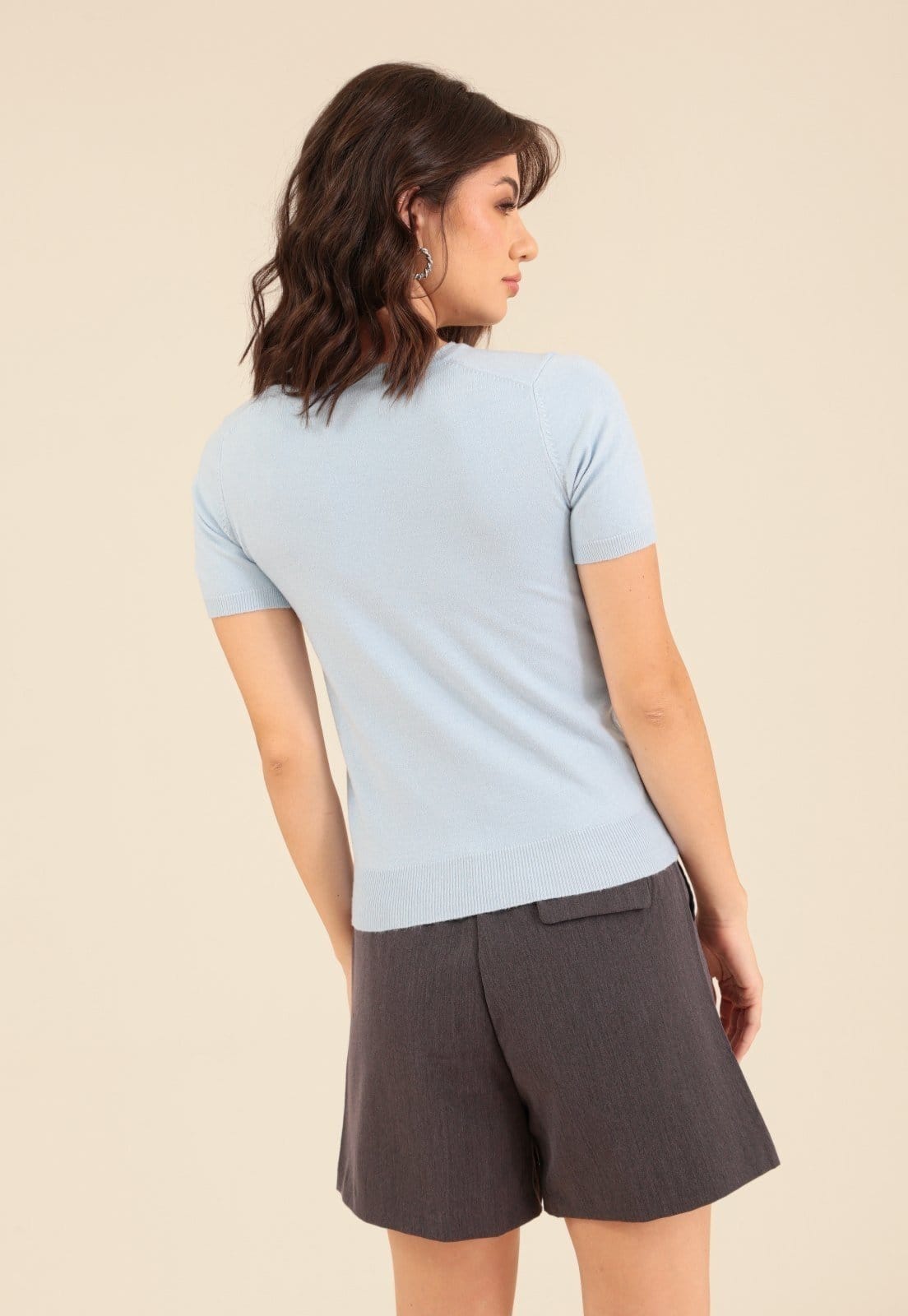 Vista 2 Blusa Pop Me Em Tricô Manga Curta Decote Redondo Claro Pop Me azul