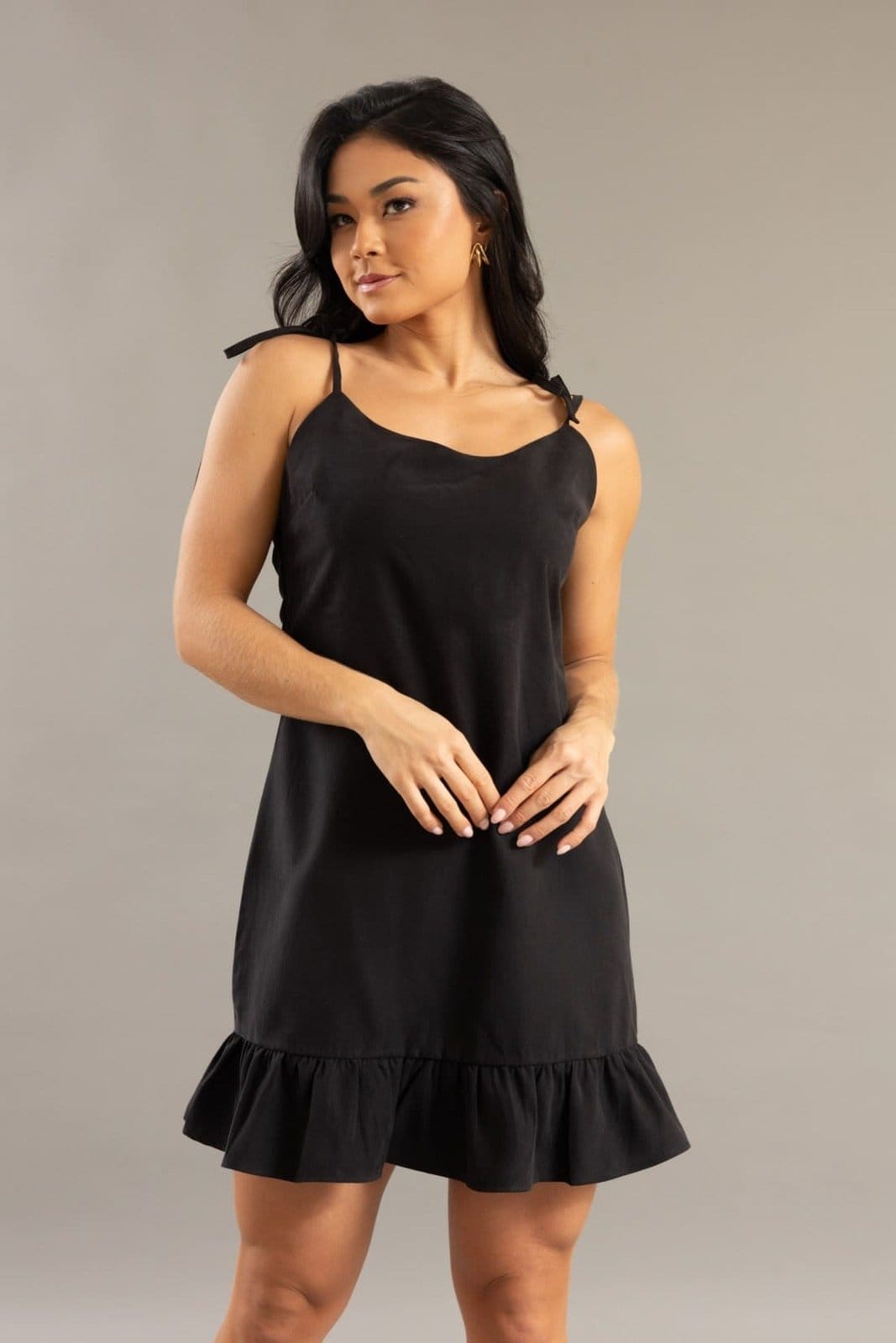 Vista principal Vestido Em Liocel Feminino Com Decote Posterior Dialogo DIALOGO preto