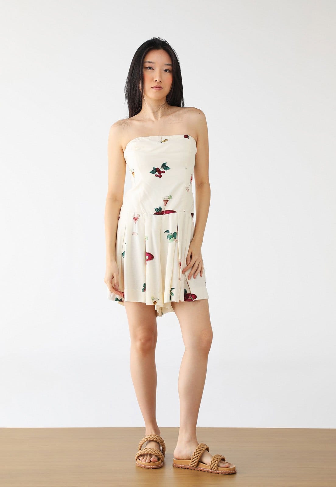 Vista 2 Macaquinho FARM Curto Coquetel Tropical Off-White FARM off-white white