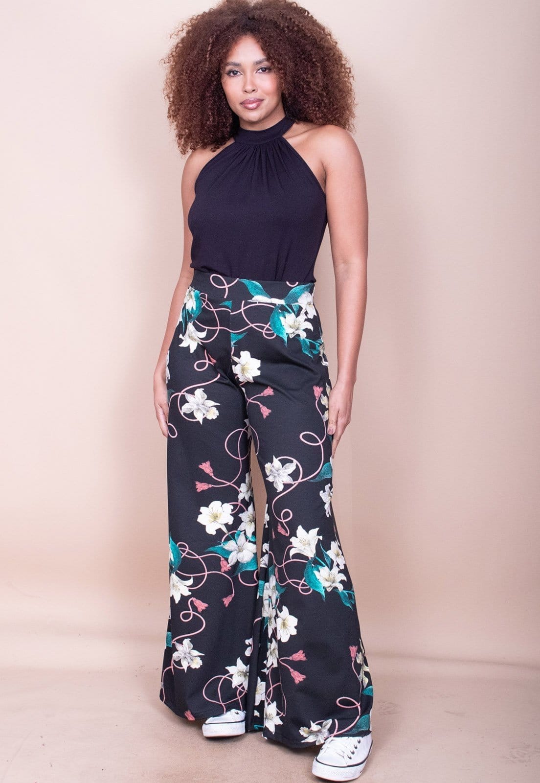 Vista principal Calça Cabanafree Pantalona Granja Malha Estampa Flores Ébano Cabanafree estampado/multicolorido/off-white/verde