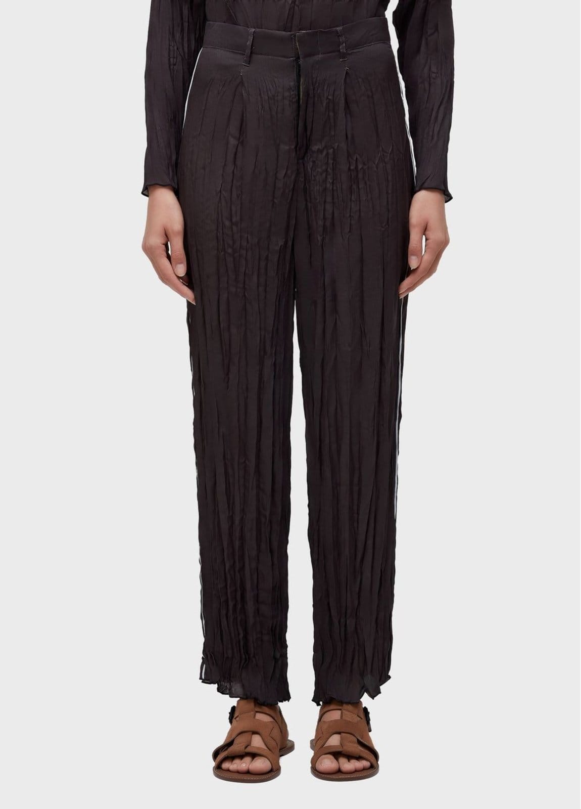 Vista 2 Calça reta wrinkle satin Osklen preto