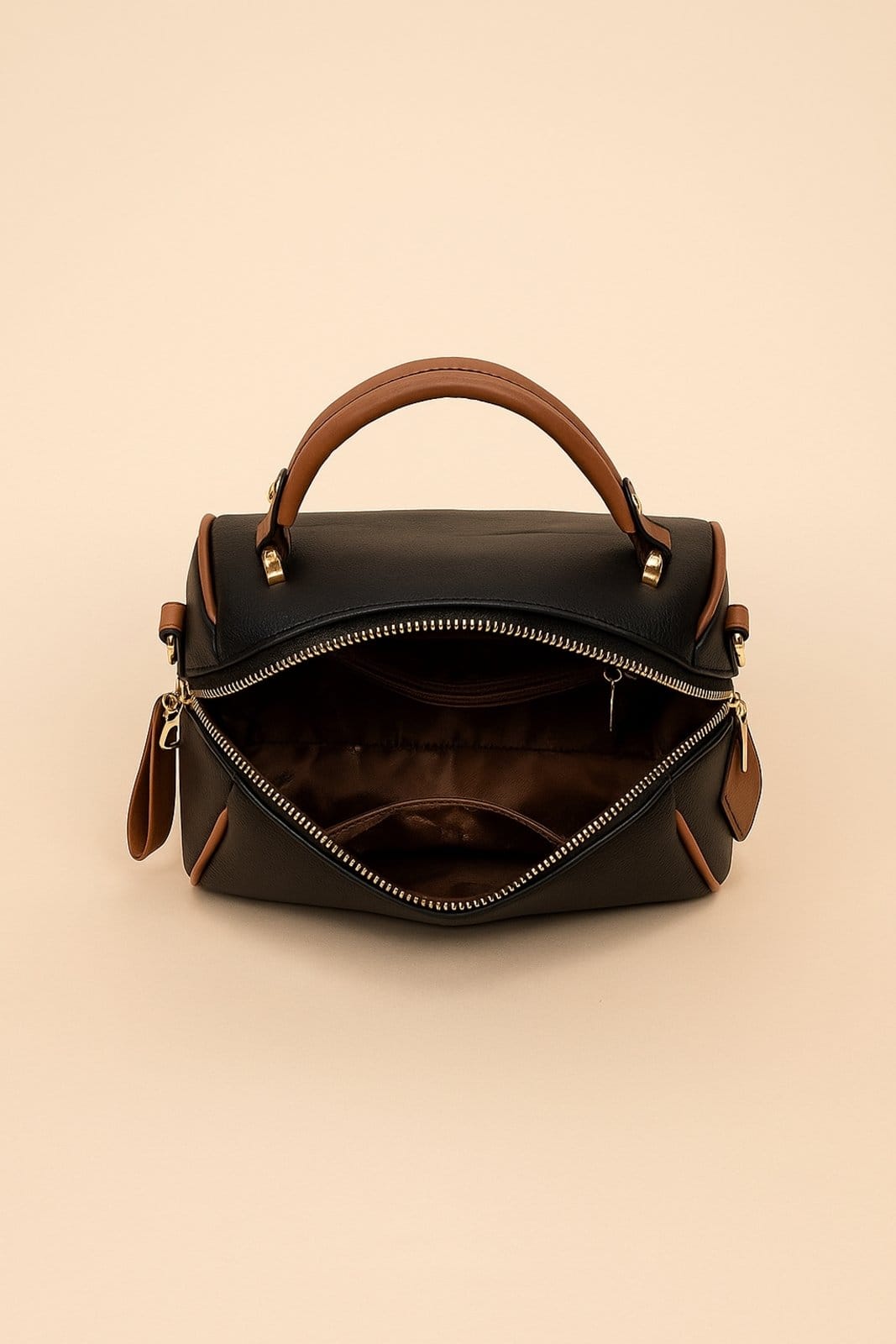 Vista 2 Bolsa Pequena Transversal D Bell Outlet Fashion Preta D BELL OUTLET FASHION marrom