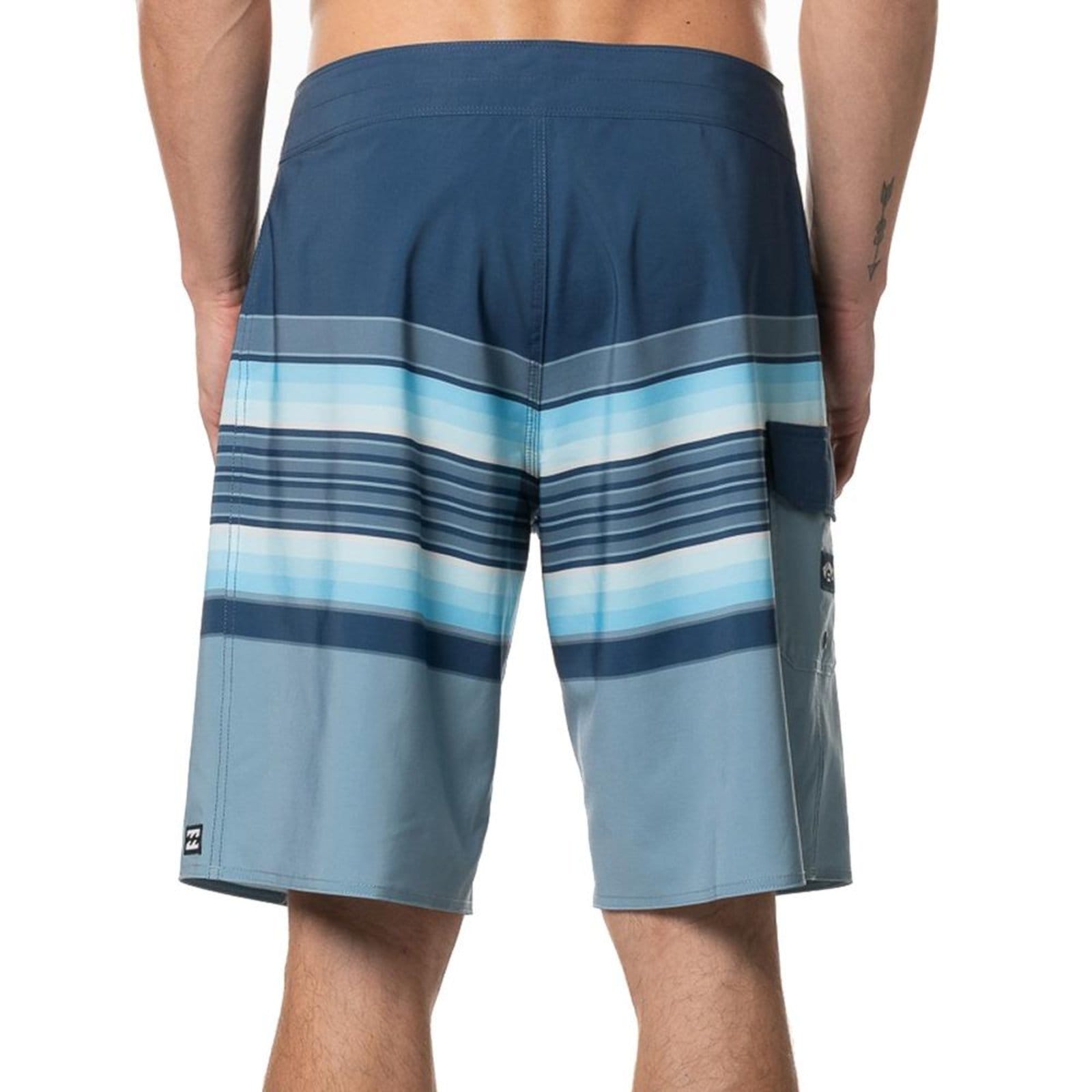 Vista 2 Bermuda Billabong All Day Stripe Pro WT24 Blue Haze Billabong azul blue