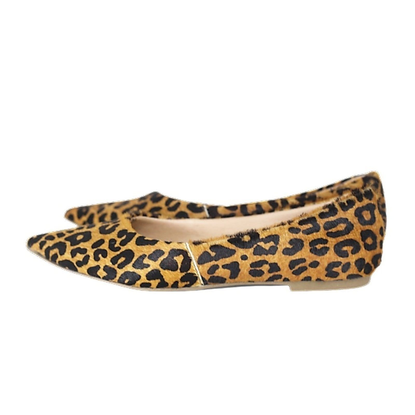 Sapatilha Feminina Bico Fino em Couro Salto Baixo Animal Print