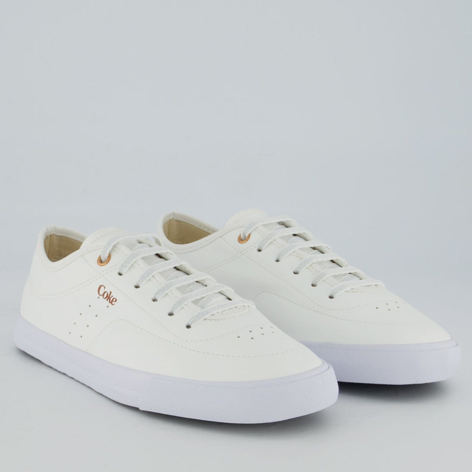 Vista 2 Tênis Coca Cola Queens Town Feminino Coca-Cola branco