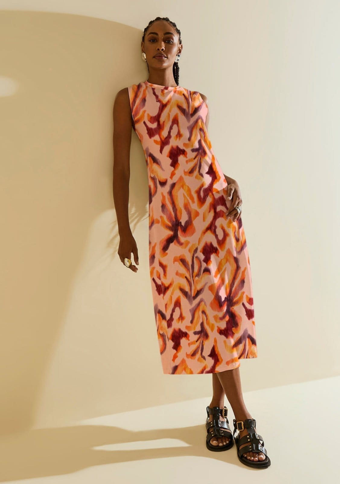 Vestido Morena Solto Decote Careca Sem Manga Midi