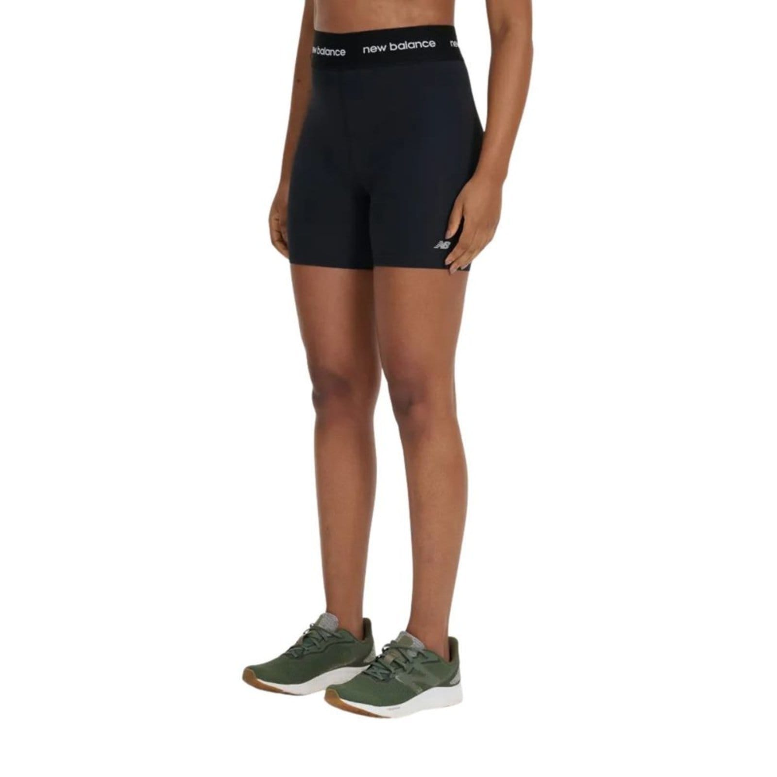 Vista 2 Bermuda Feminina Curta New Balance Sport Essentials Active Preta New Balance preto