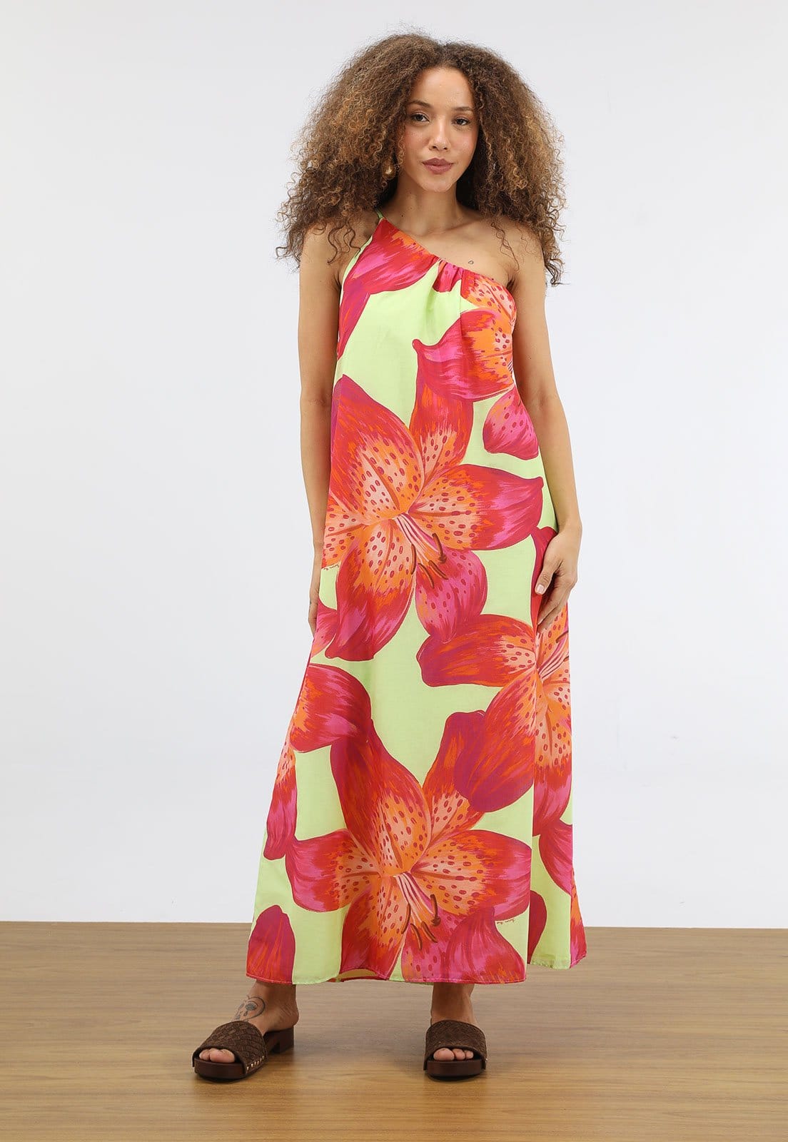 Vestido Feminino Farm Um Ombro Só Floral Longo Claro