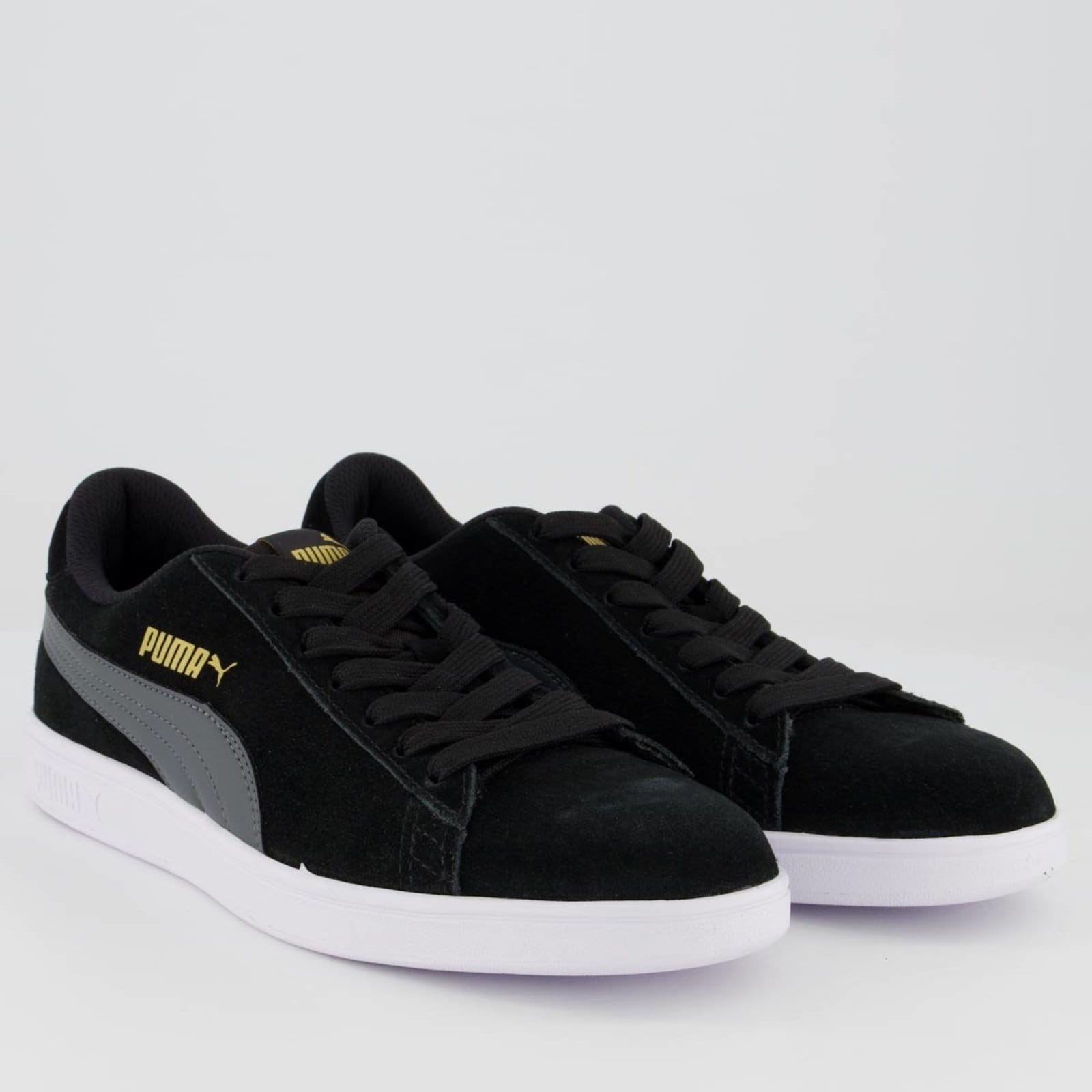 Vista 2 Tênis Puma Smash V2 e Dourado Puma preto