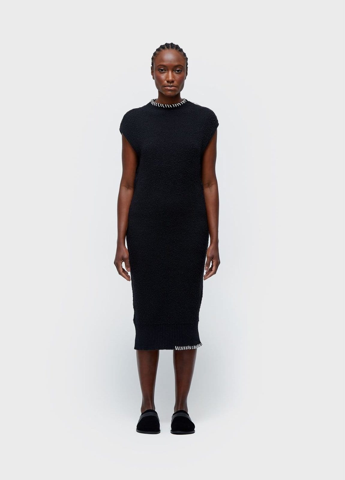 Vista principal Vestido tricot bouclet pespontos Osklen preto