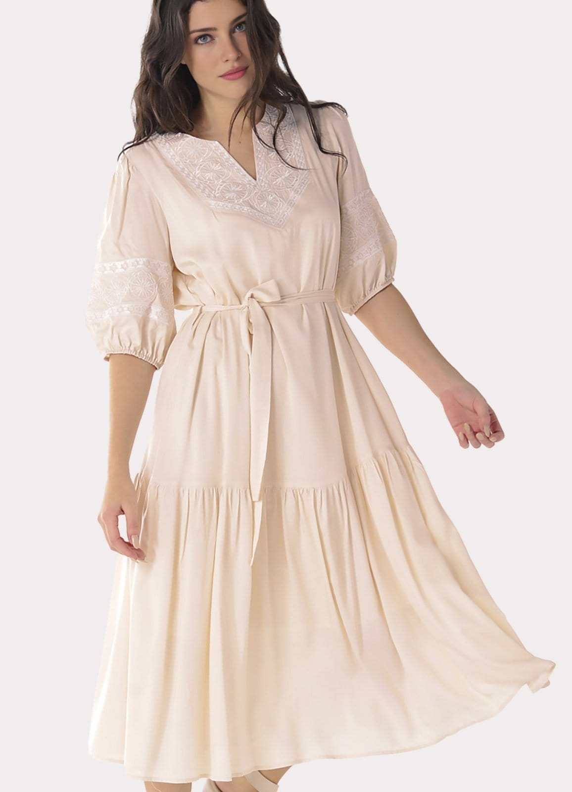 Vista principal Vestido Midi Bordado com Mangas Forrado SOB bege nude