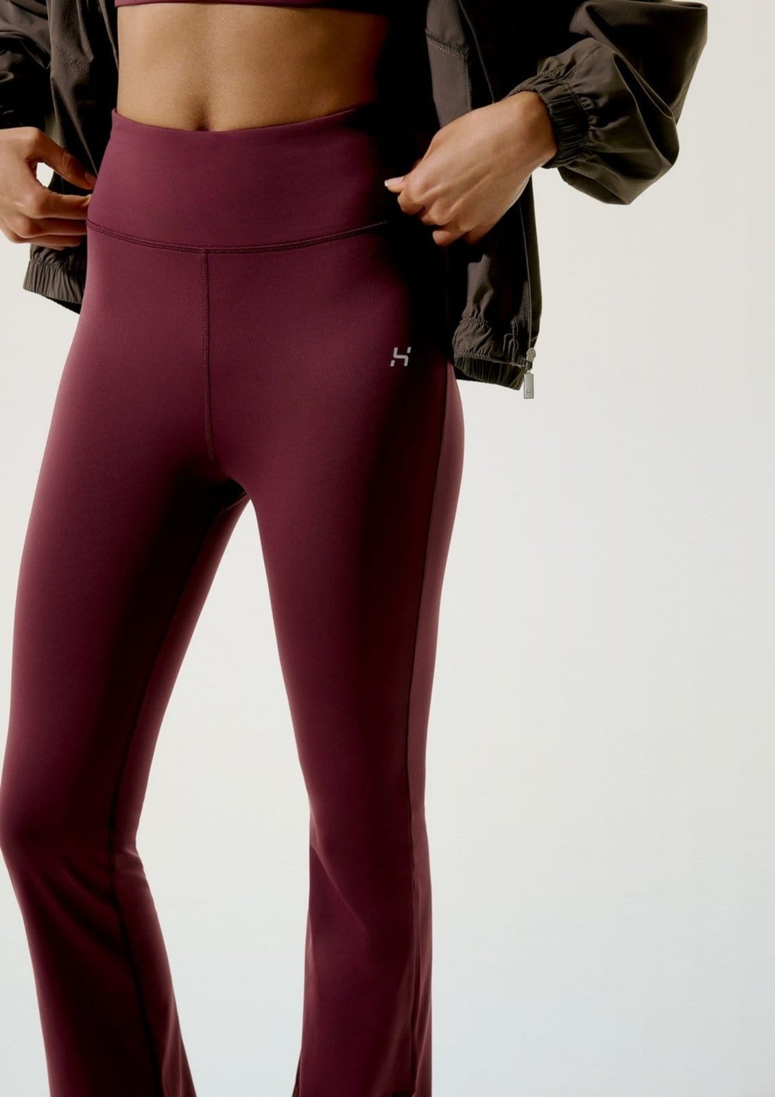 Vista 2 Calça Esportiva Feminina Cintura Alta Hering HERING SPORTS vinho