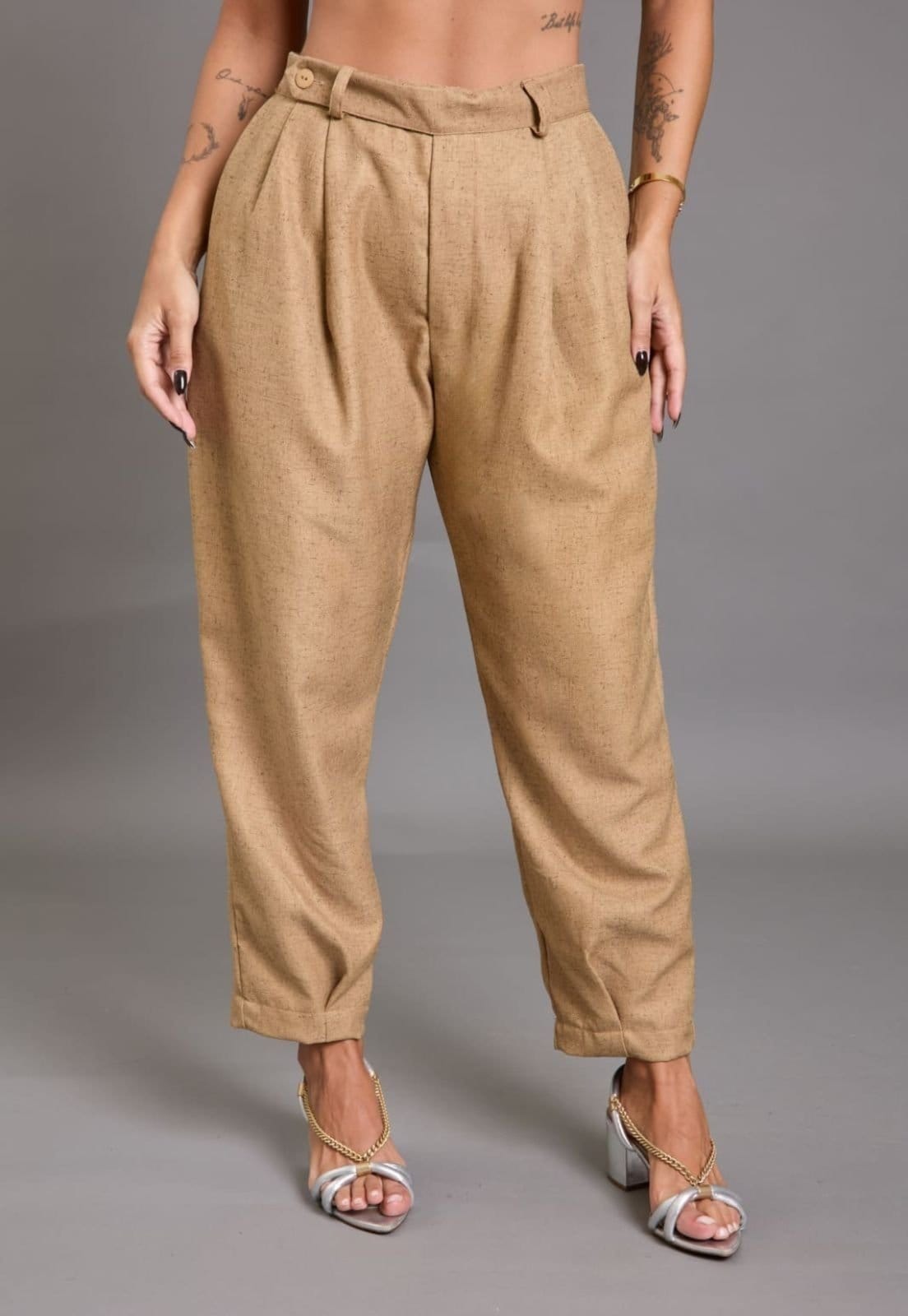 Vista principal Calça Alfaiataria Feminina Mom em Poliéster Color LEMIER amarelo/bege/bronze/café/caramelo/castanho/cáqui/dourado/laranja/ouro velho