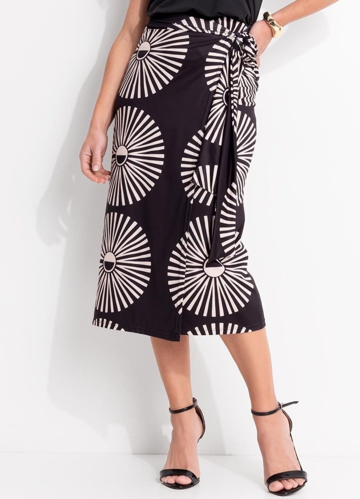 Vista principal Saia Em Malha Fria Geométrico Bicolor Quintess preto