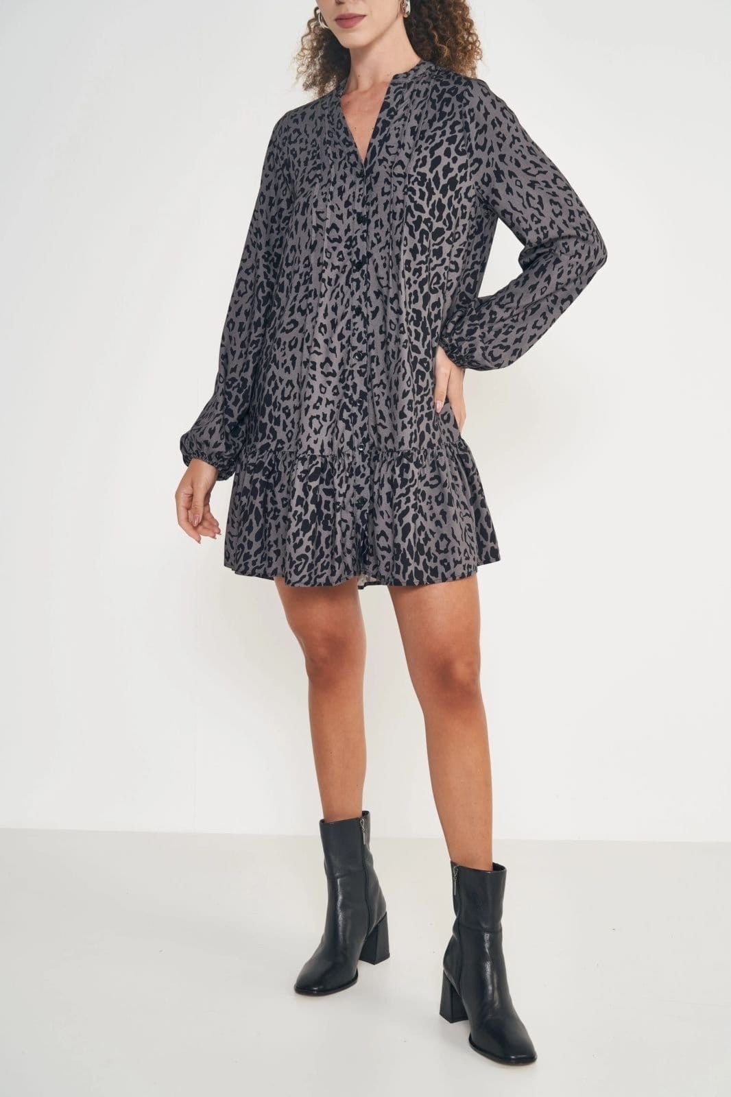 Vista principal Vestido Onça Moderno Colcci Colcci preto