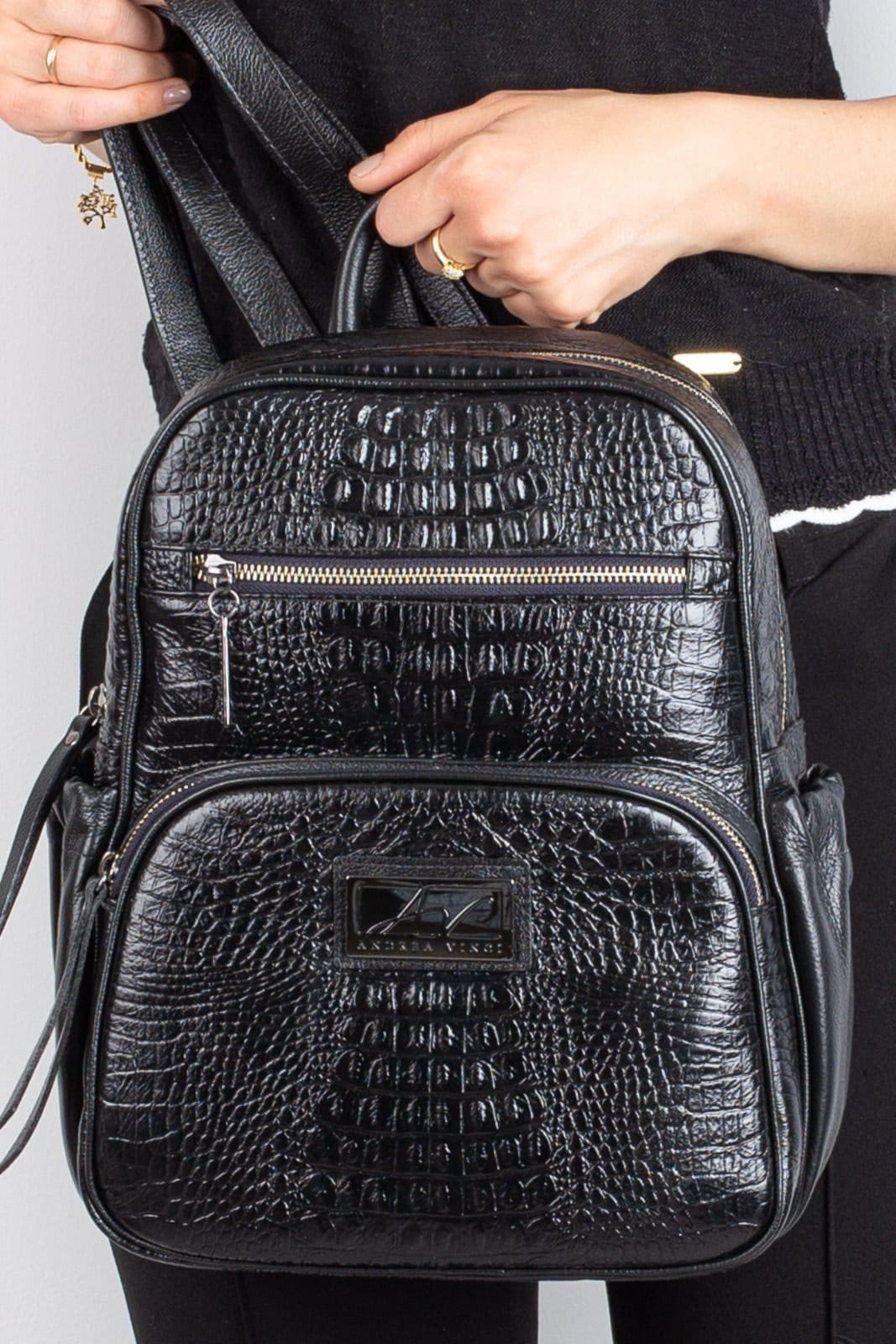 Mochila pequena de couro croco metais grafite Zoey