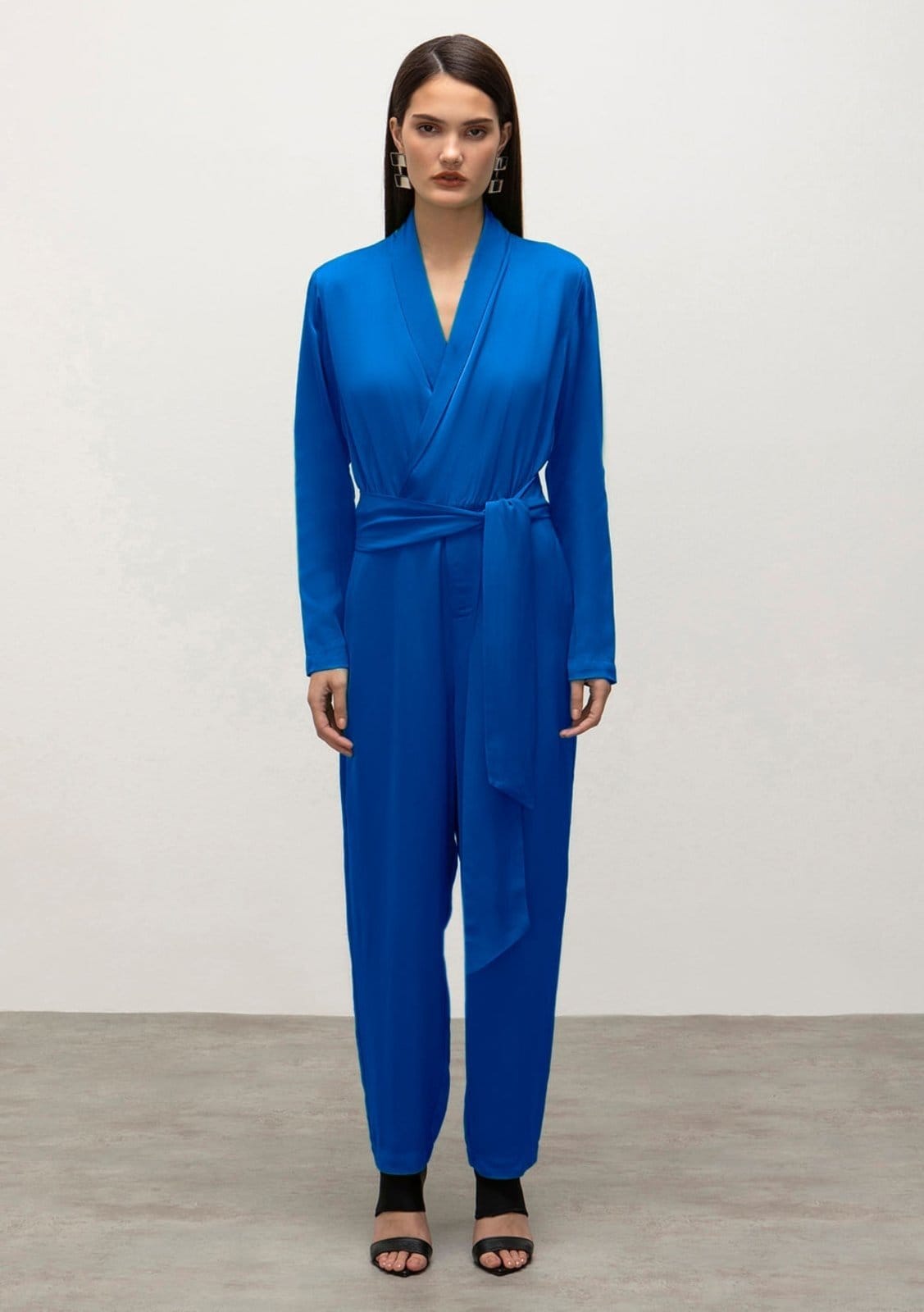 Vista 2 Macacão Iódice Reto Com Transpasse IÓDICE azul