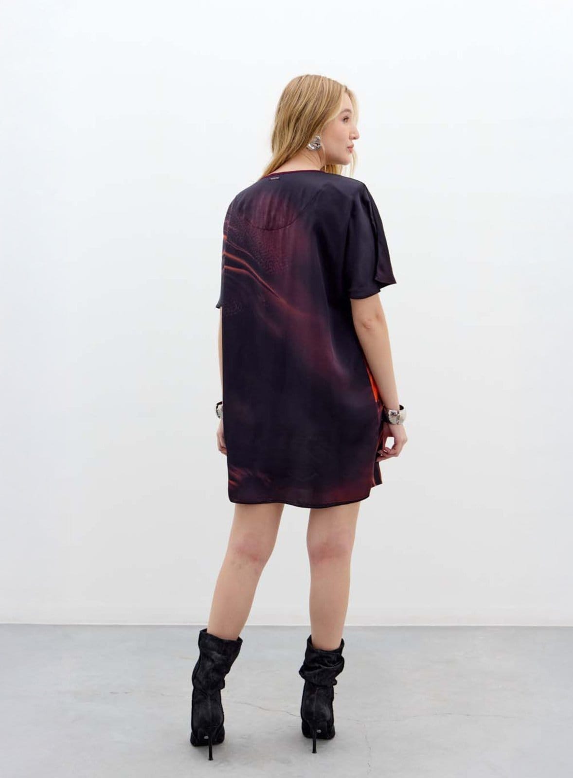 Vista 2 Vestido Estampado Comfort Flame Triton Triton laranja