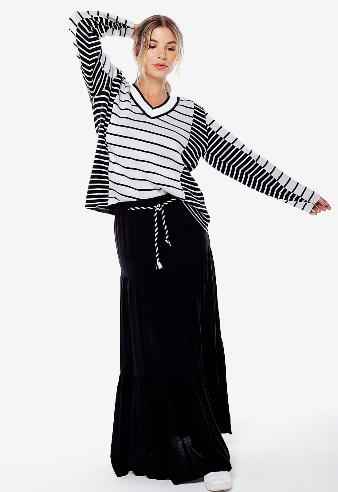 Vista 2 Blusa de tricot Gola V Listrada de e Branco SOB preto