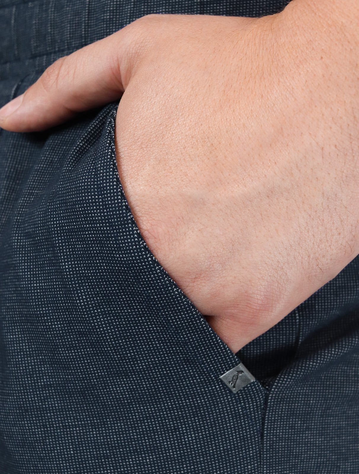 Vista 2 Bermuda Reserva Masculina Piquet Vegas Friso Reserva azul marinho