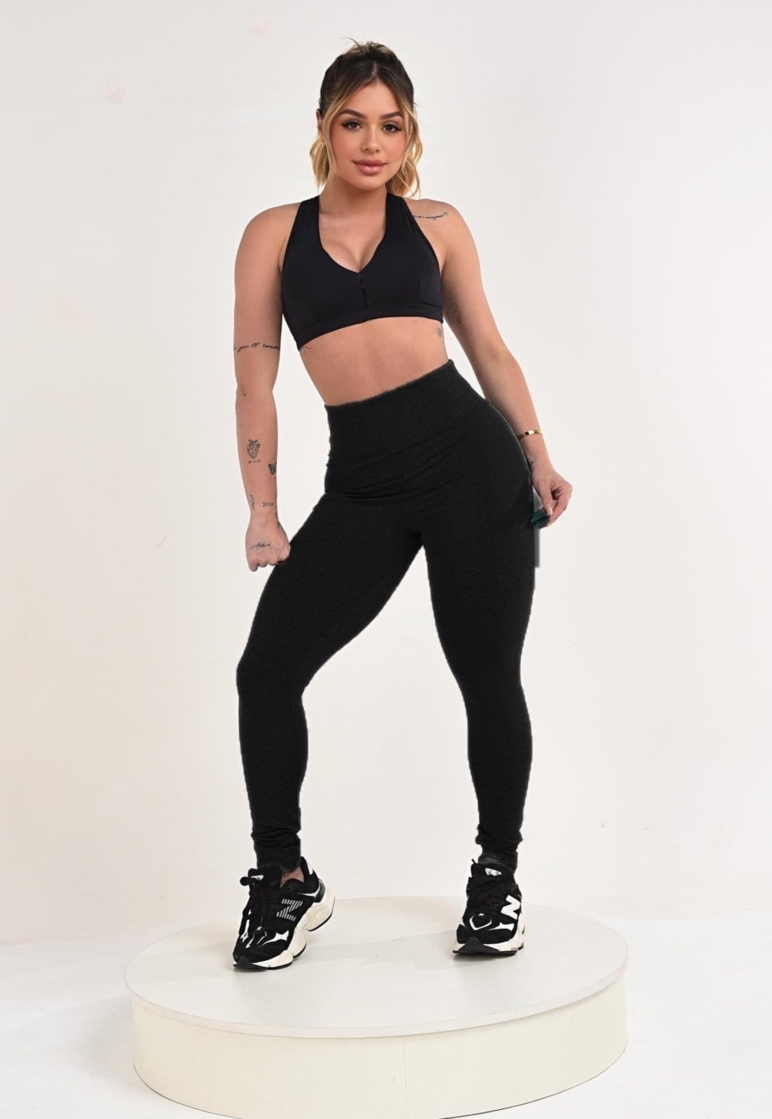 Vista 2 Calça Legging Preta Feminina Cós duplo Grossa Koenig Patria Brasil preto