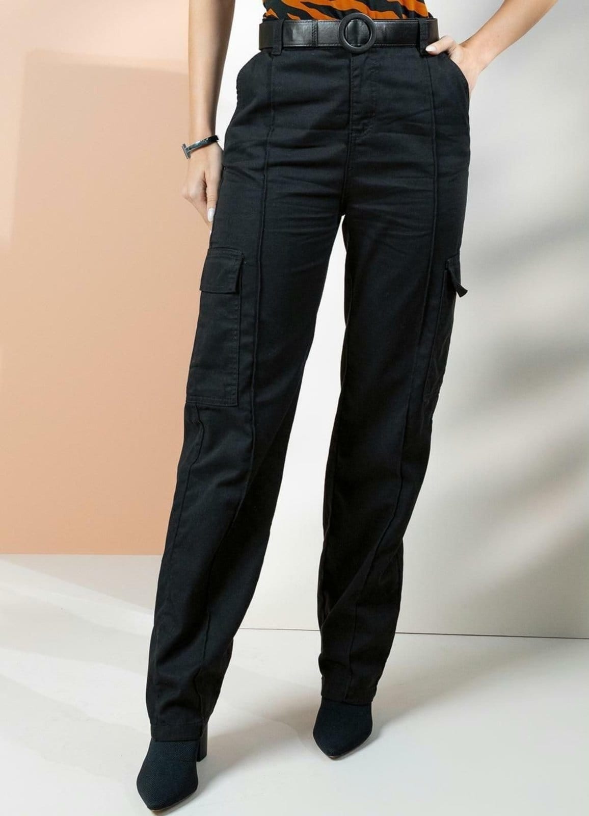 Calça Cargo Preta Colorido