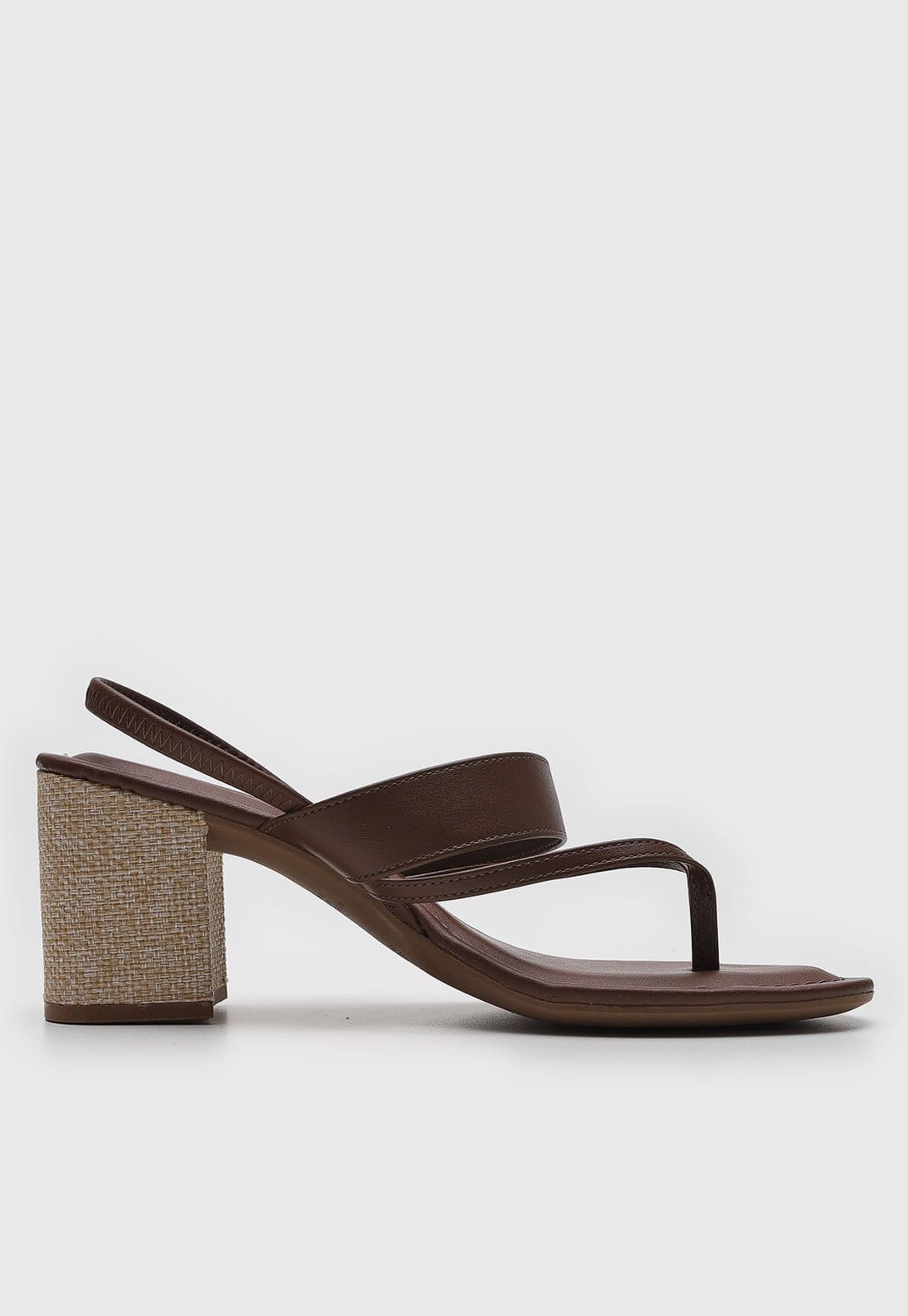 Vista 2 Sandália Feminina cê Salto Bloco Texturizado BEBECÊ marrom