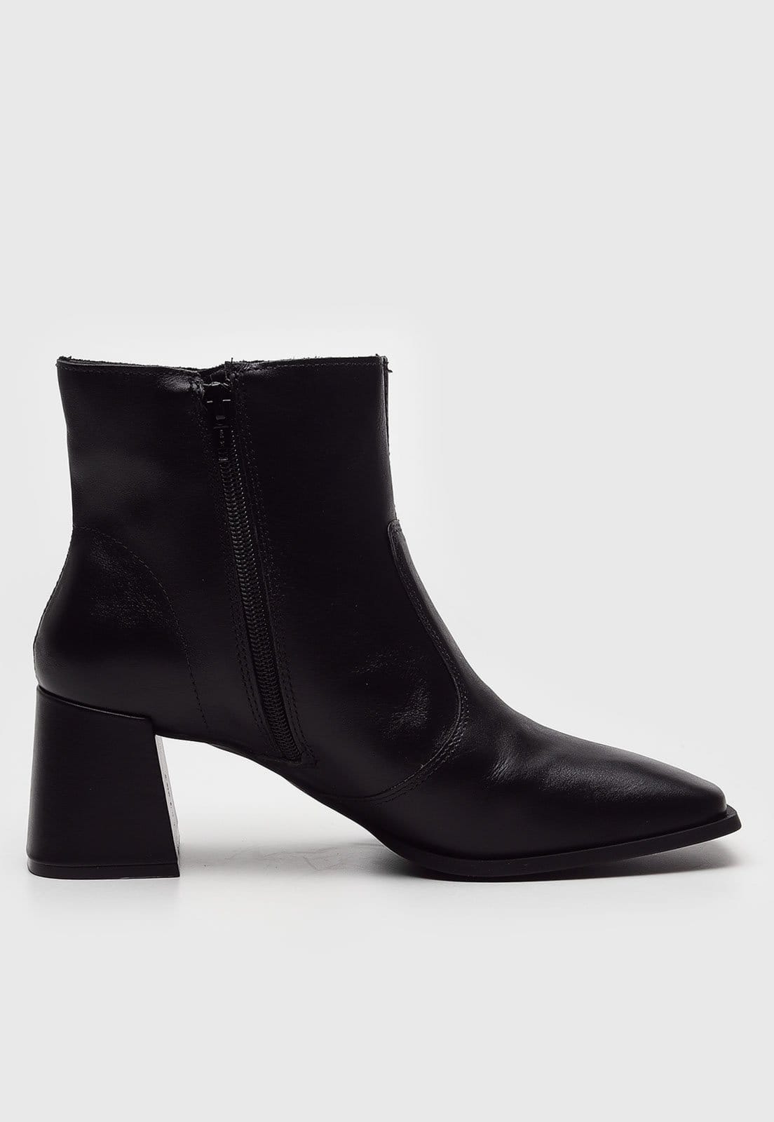 Vista 2 Bota Santa Lolla Cano Curto Preta Santa Lolla preto