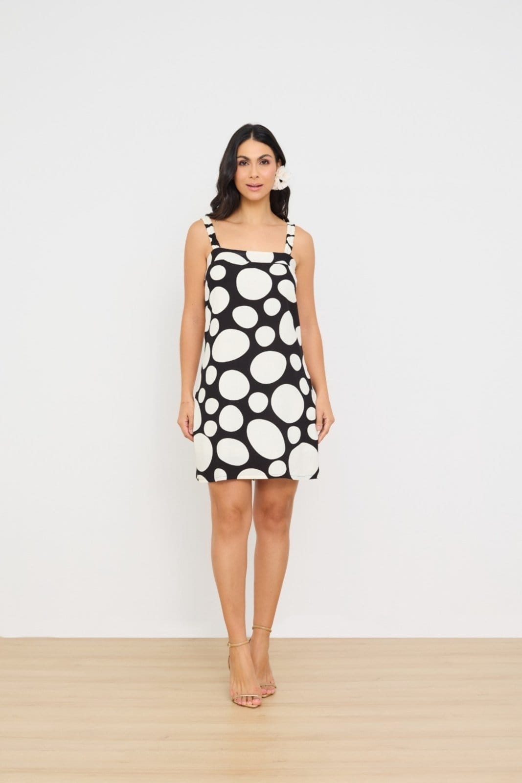 Vista 2 Vestido Vanibele Curto Poá Vanibele poás