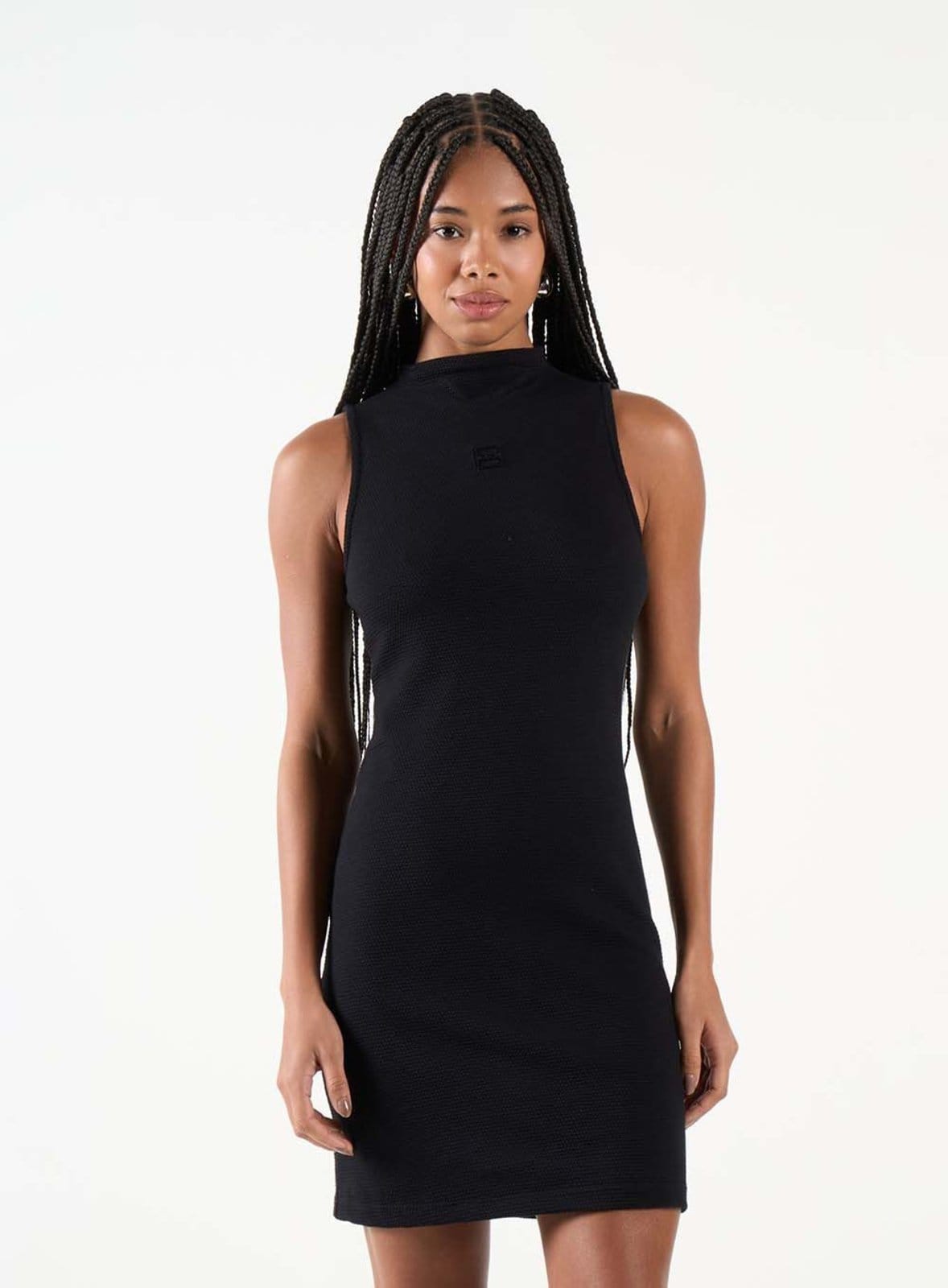 Vista principal Vestido Curto Slim Gola Alta Colcci CLC Colcci CLC preto