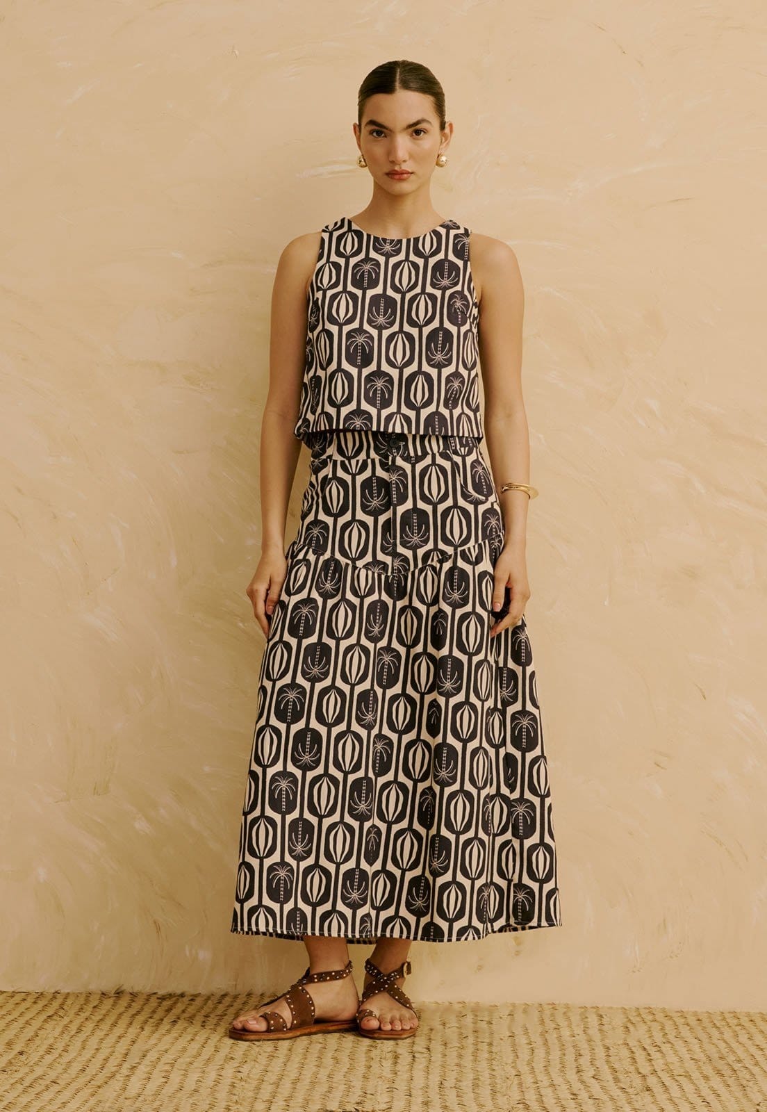 Vista principal Saia Maxi Midi com Detalhe Franzido Estampada Cacau Palmer CaCay azul