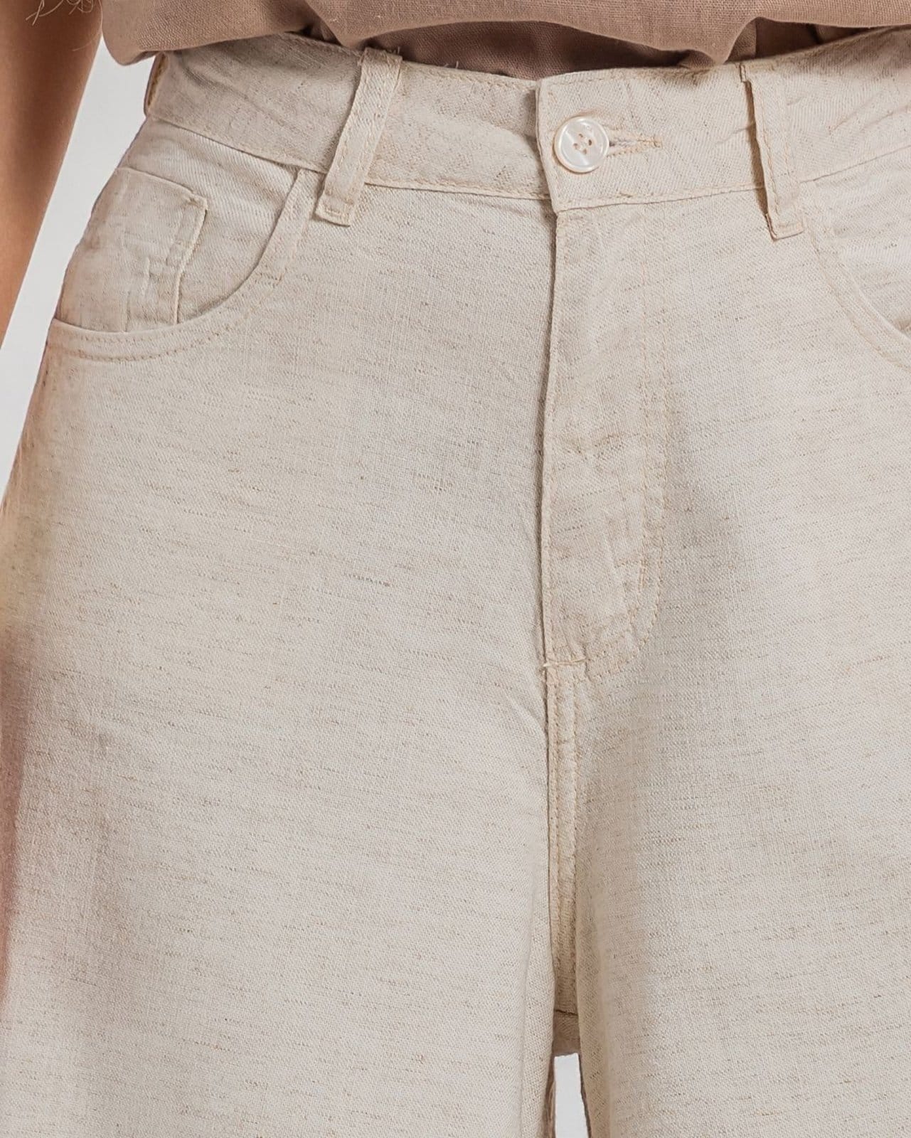 Vista 2 Calça Feminina - Max Wide Leg Linho Black Jeans off-white black