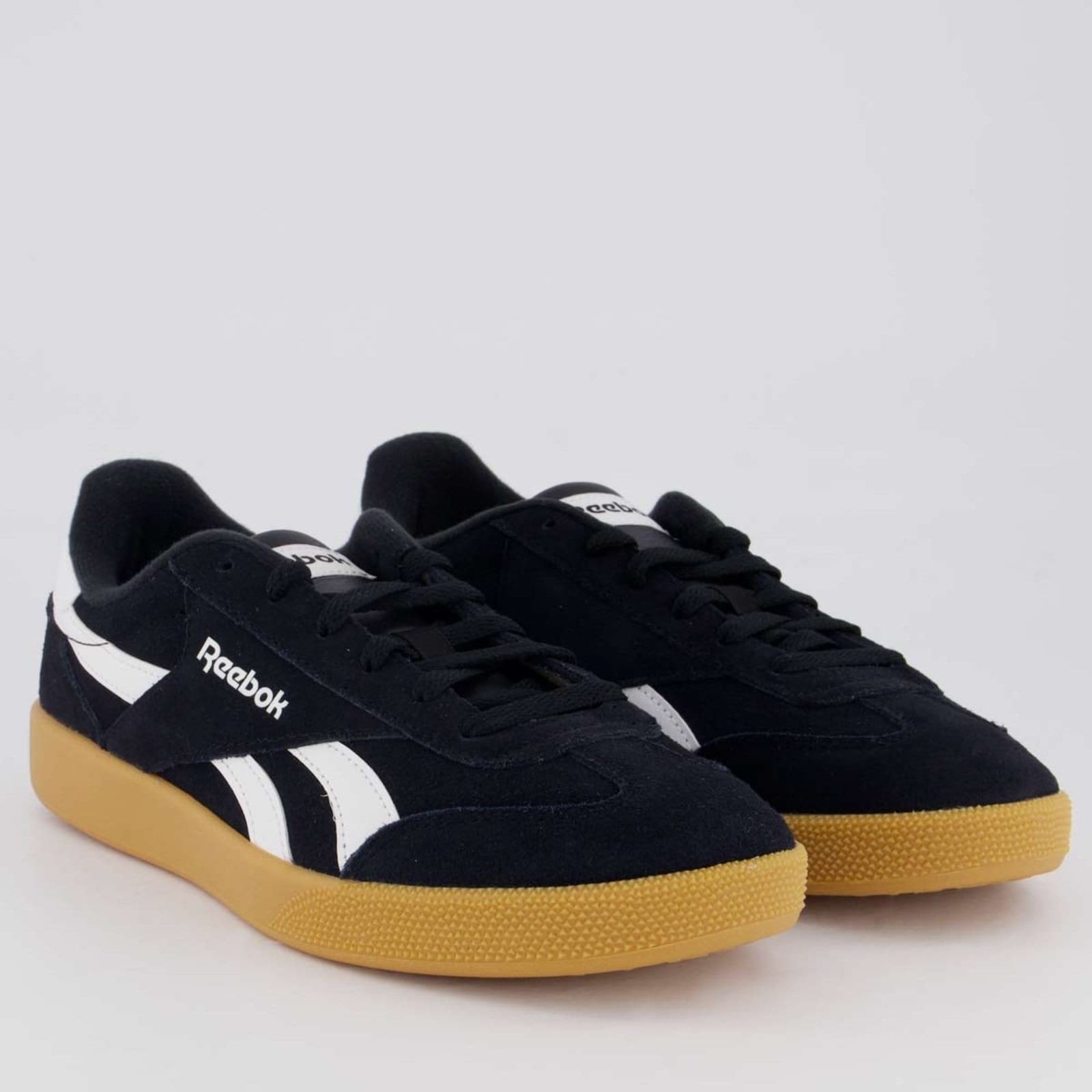 Vista 2 Tênis Reebok Smash Edge e Branco Reebok preto