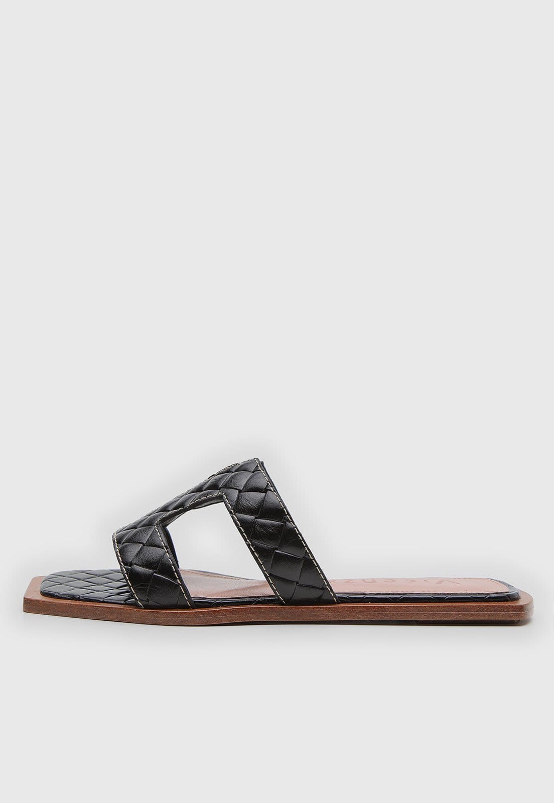 Rasteira Feminina Vicenza Matelassê Preta