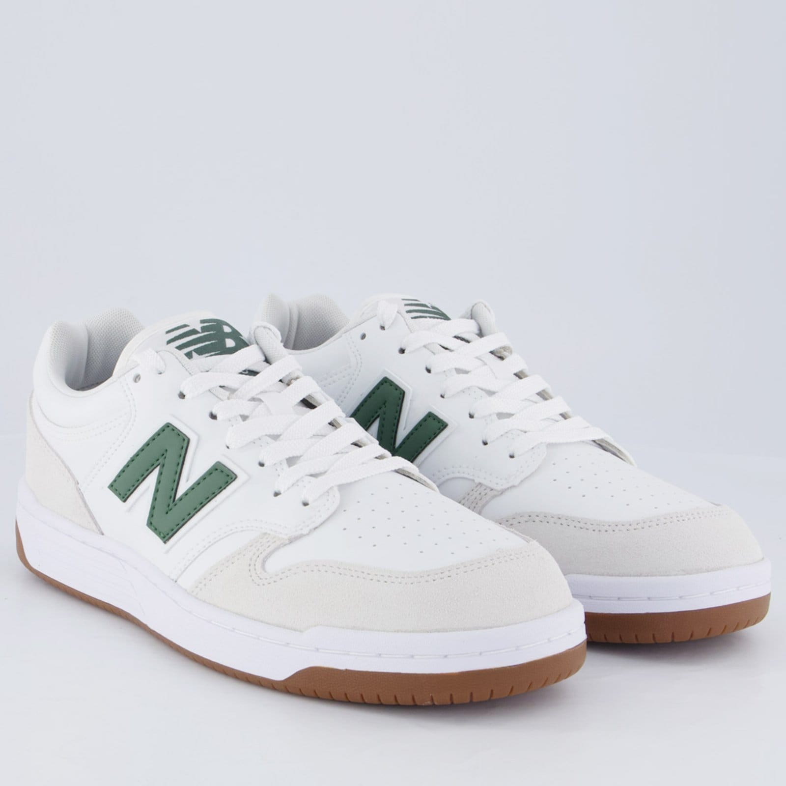 Vista 2 Tênis New Balance 480 Low Feminino Branco e Verde New Balance branco verde
